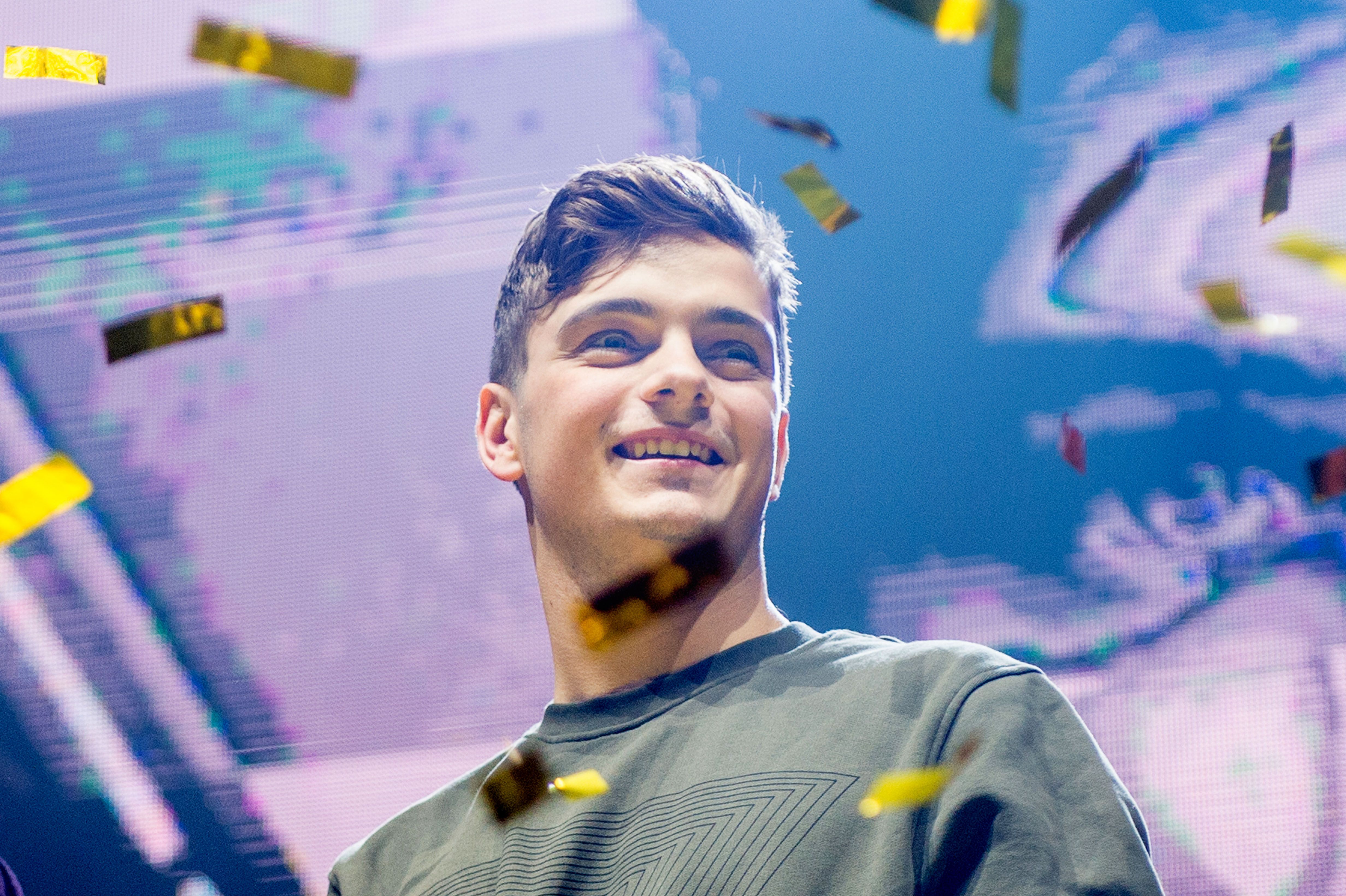 Martin Garrix Nokia 230, Nokia 215, Samsung Xcover 550, LG