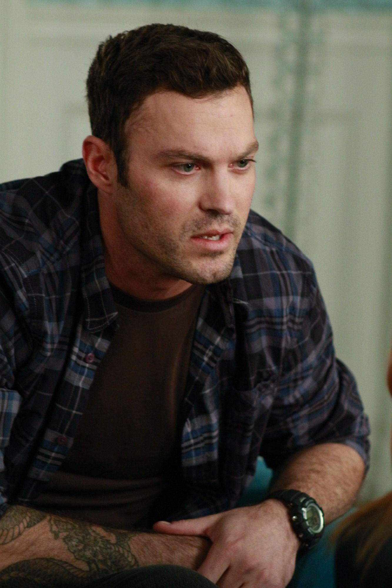 Brian Austin Green image Brian on Desperate Housewives 7x15 HD