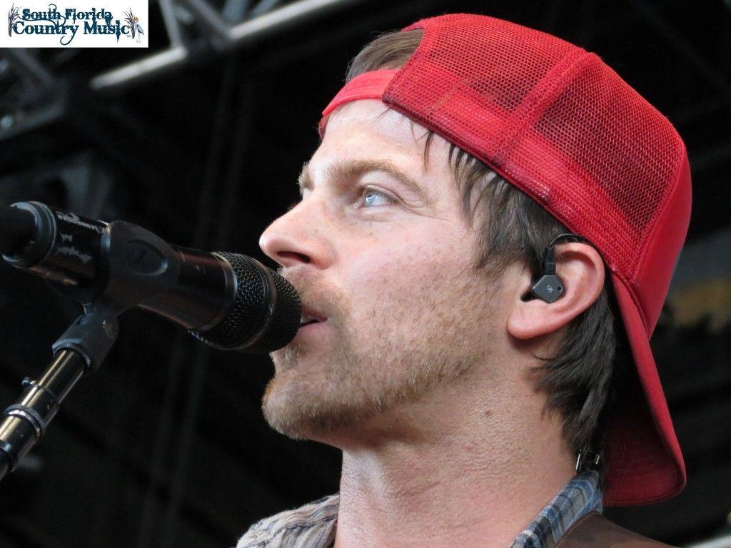 Video: Behind the Scenes of Kip Moore's “Dirt Road” Music Video
