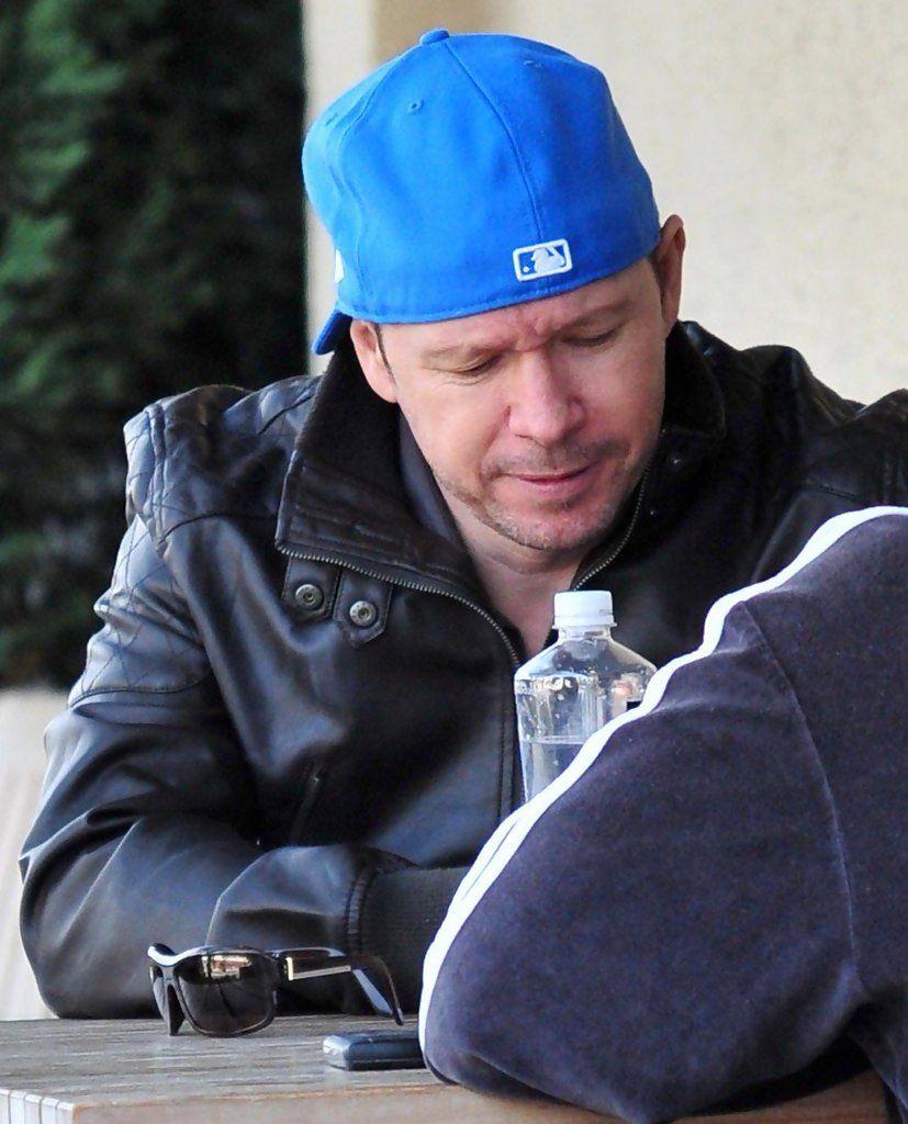 Donnie Wahlberg Photo Wahlberg Getting Coffee With A
