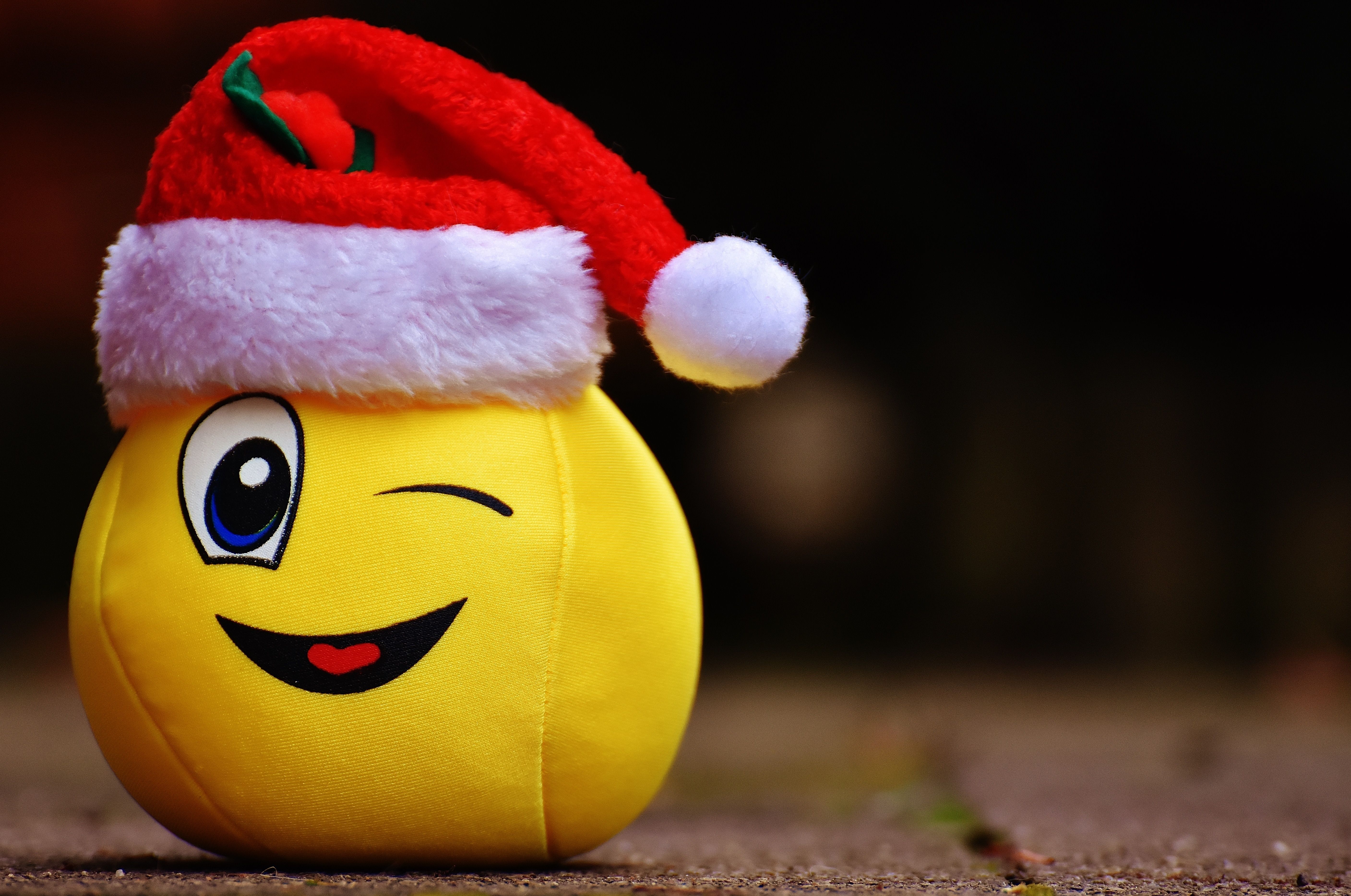 emoji with santa hat miniature free image