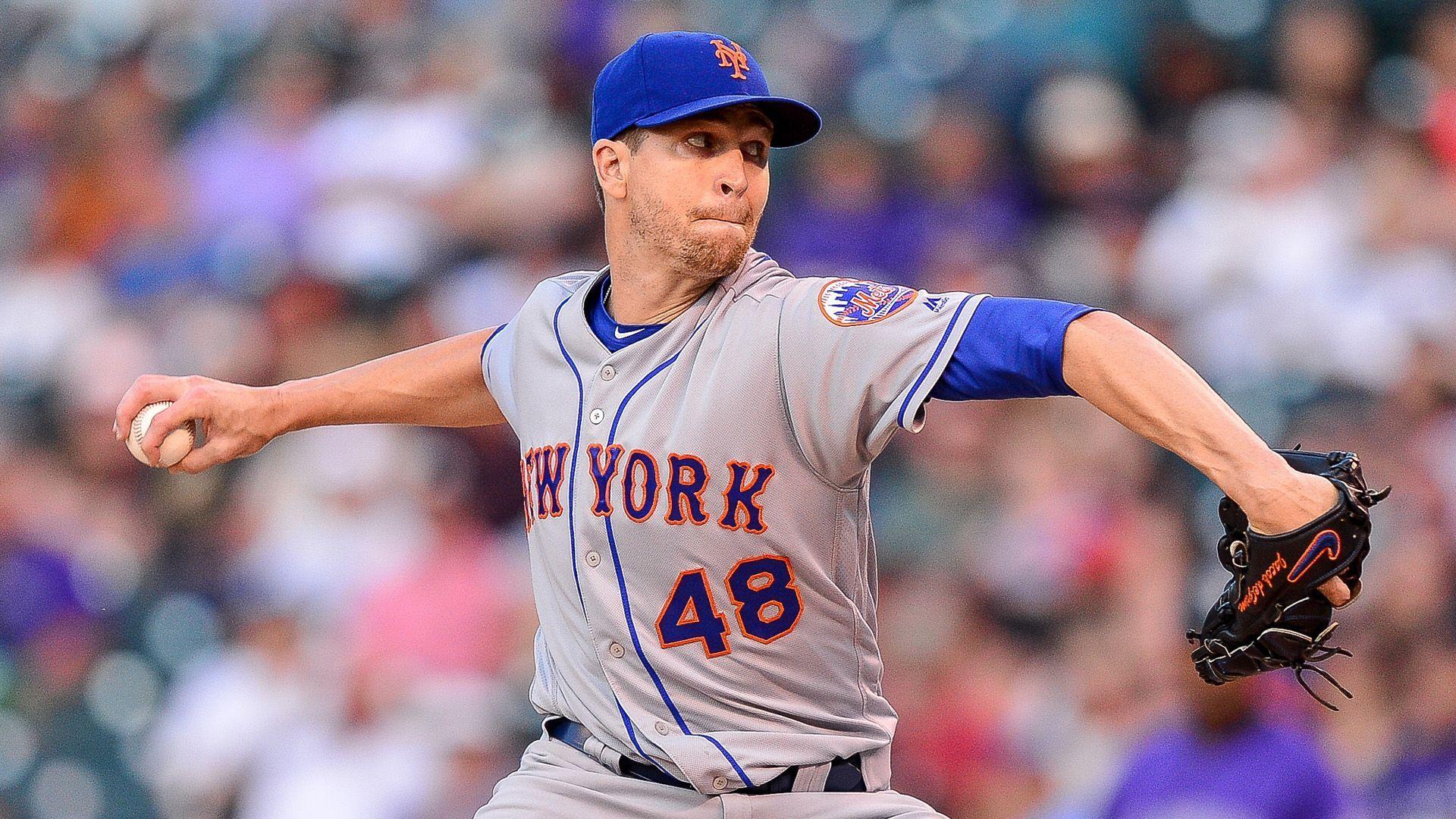 Jacob deGrom's Blue Jersey and Long Hair: A Winning Combination for the Mets - wide 6