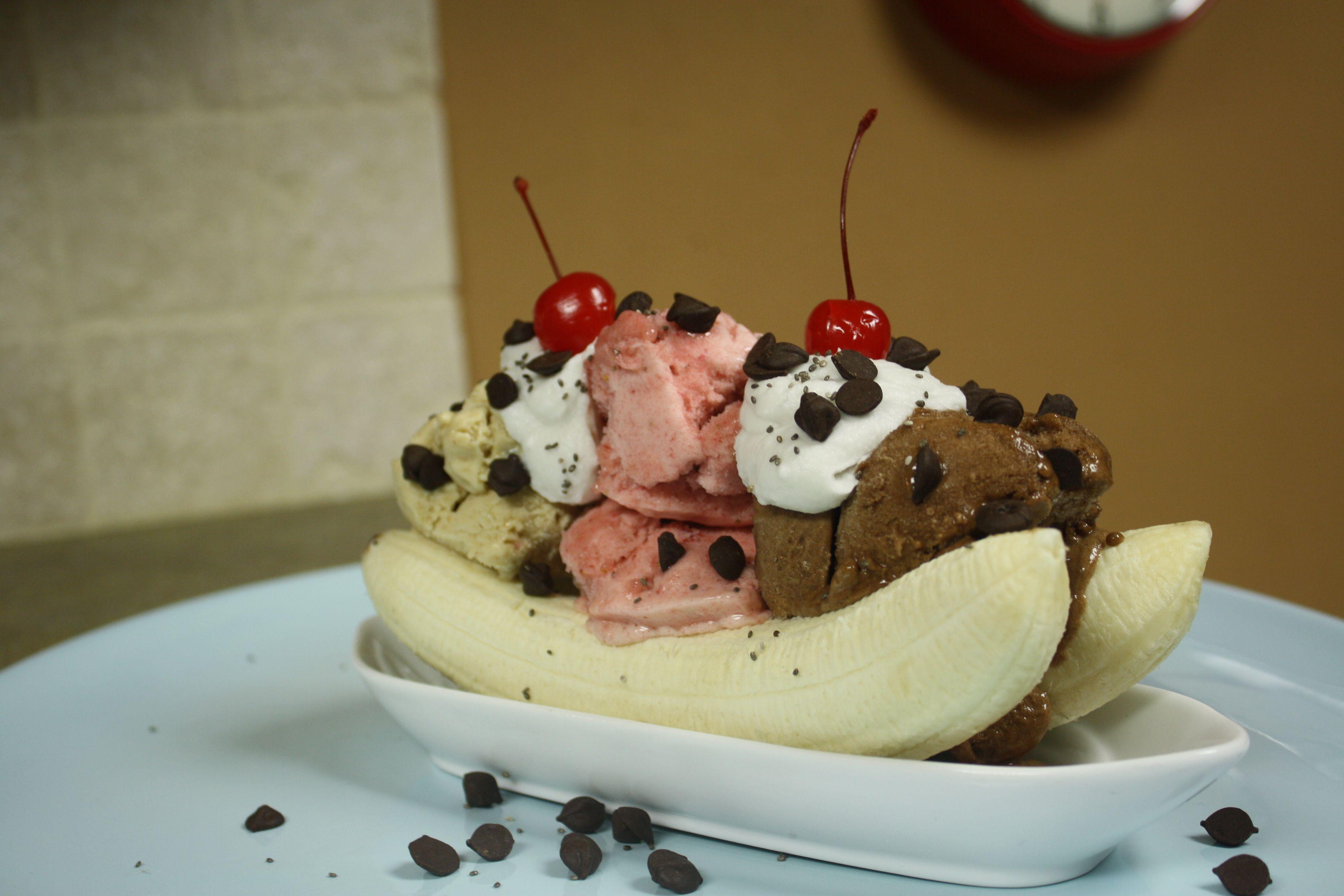 Banana Split 4k Ultra HD Wallpaper. Background Imagex2592