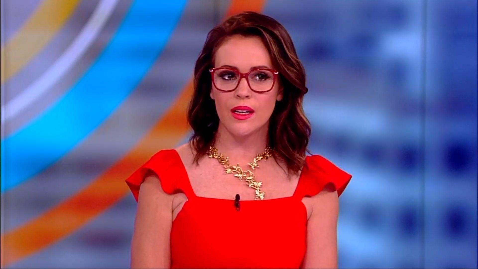 Alyssa Milano reveals she was hospitalized on 'The View'