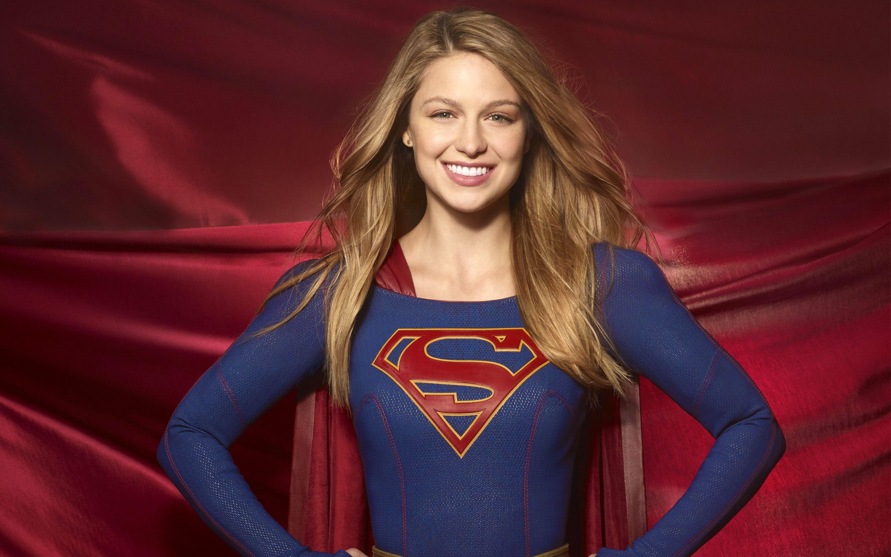 Melissa Benoist Supergirl Season 2 Wallpaper