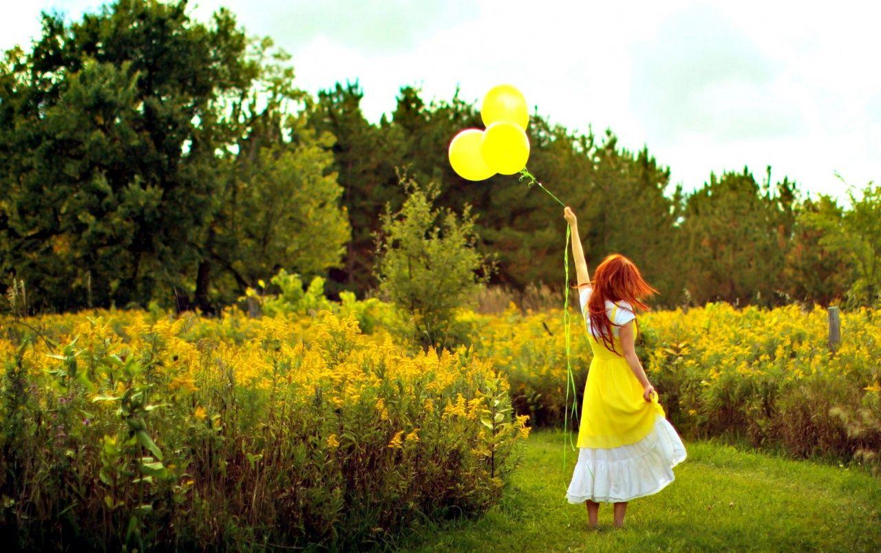 Woman Yellow Balloons & Nature wallpaper. Woman Yellow Balloons