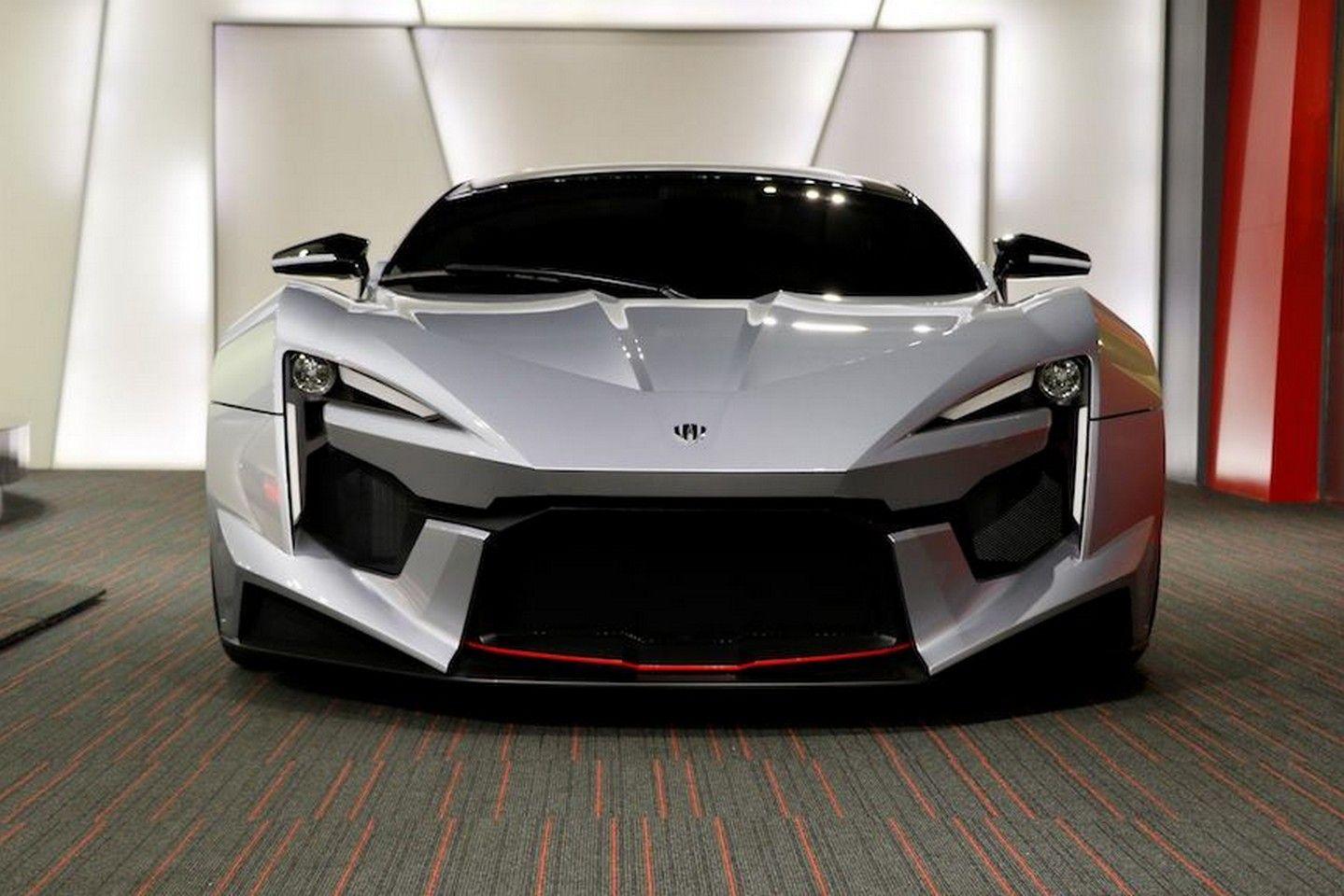 W MOTORS FENYR SUPERSPORT IT UP