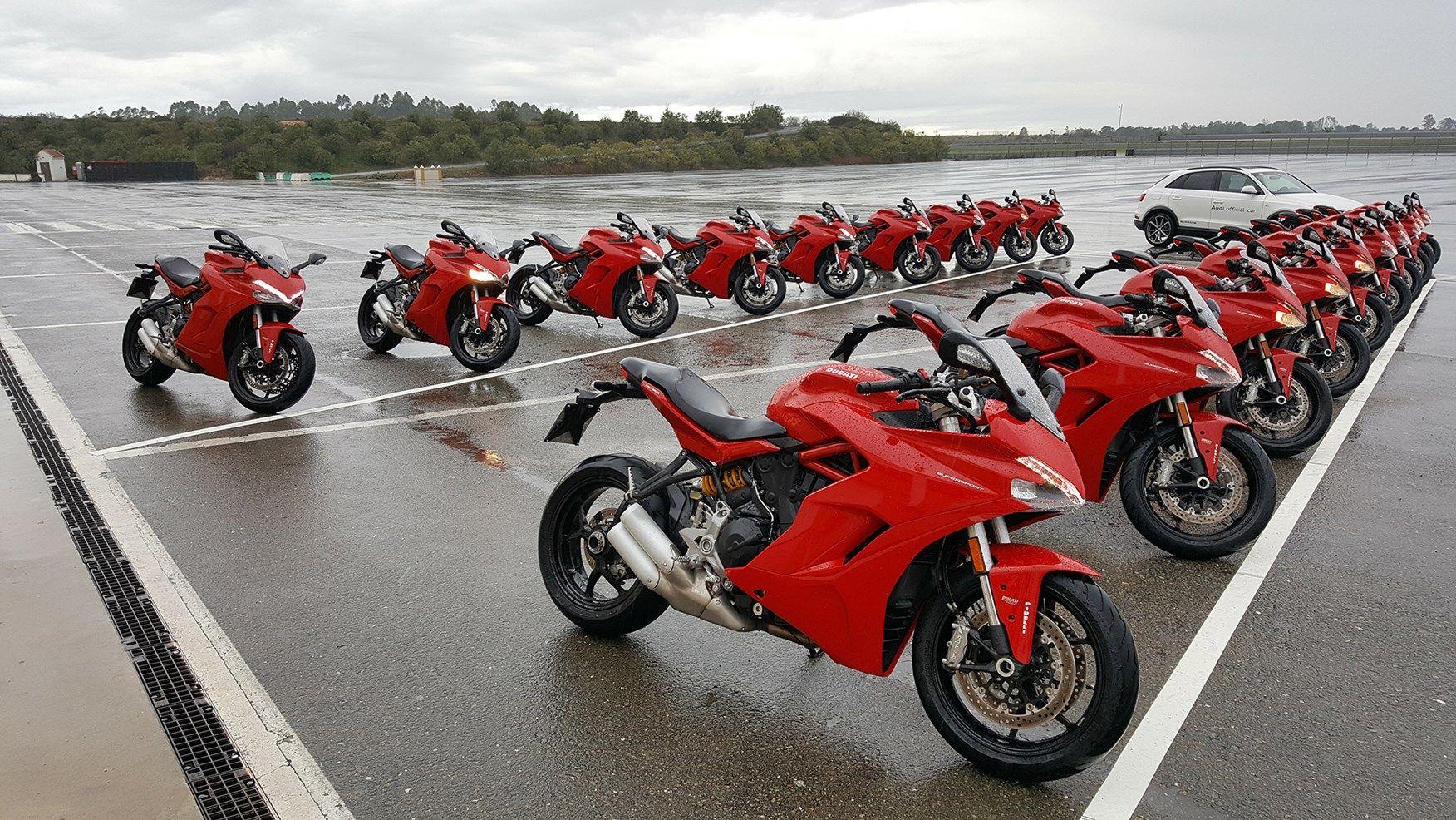 ➡➡Ducati SuperSport Image, Picture & Wallpaper Download