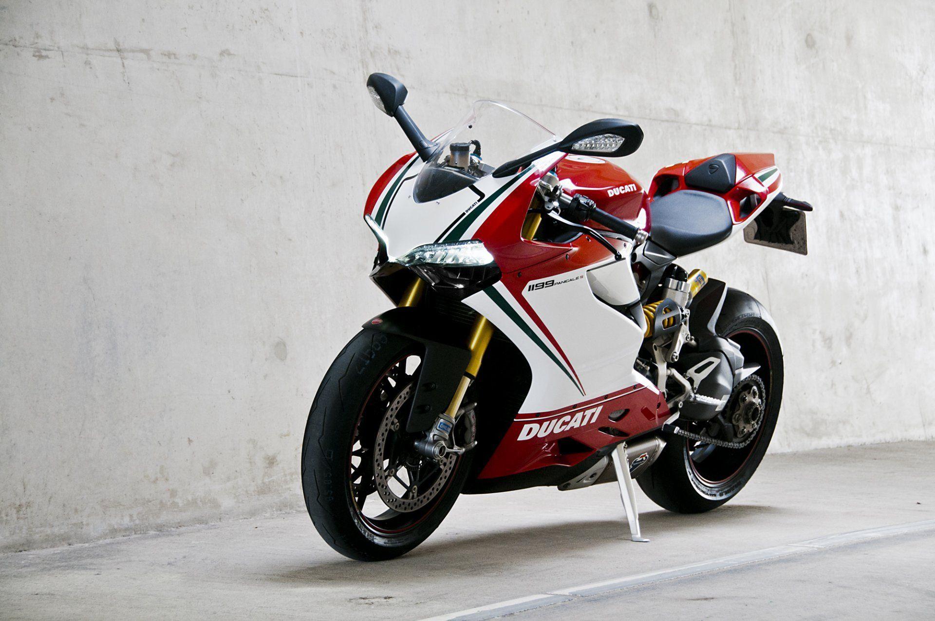 Ducati SuperSport BS6 Price | Mileage, Specs, Images of SuperSport -  carandbike