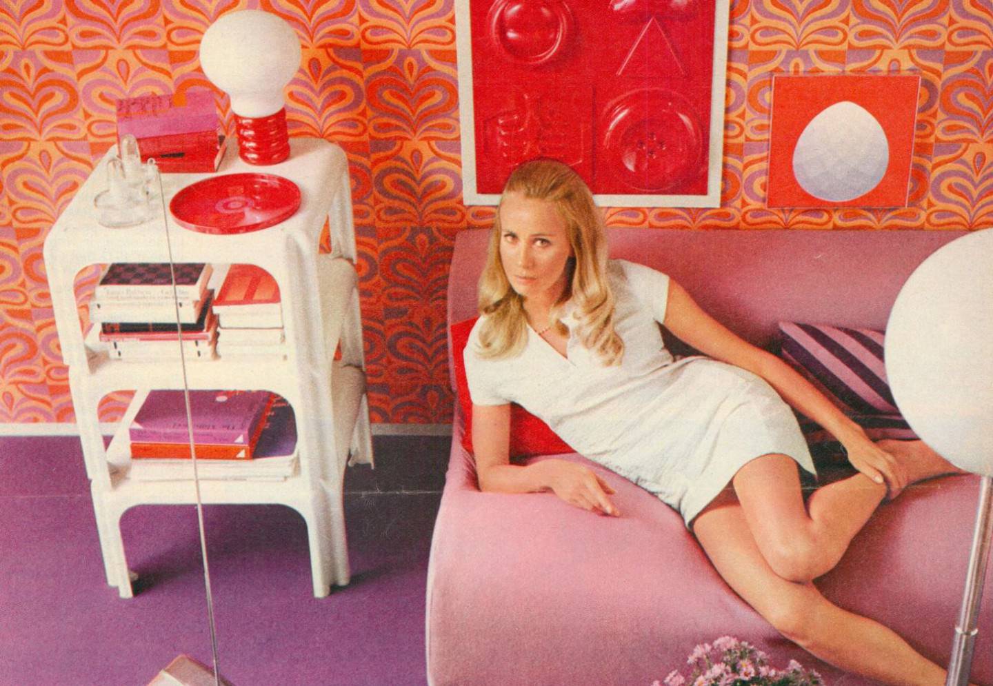 Wallpaper advertising in the Sixties: A Journeytory