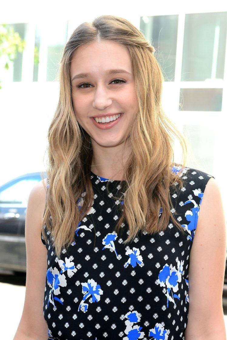 Taissa Farmiga HD Wallpaper / Desktop and Mobile Image & Photo