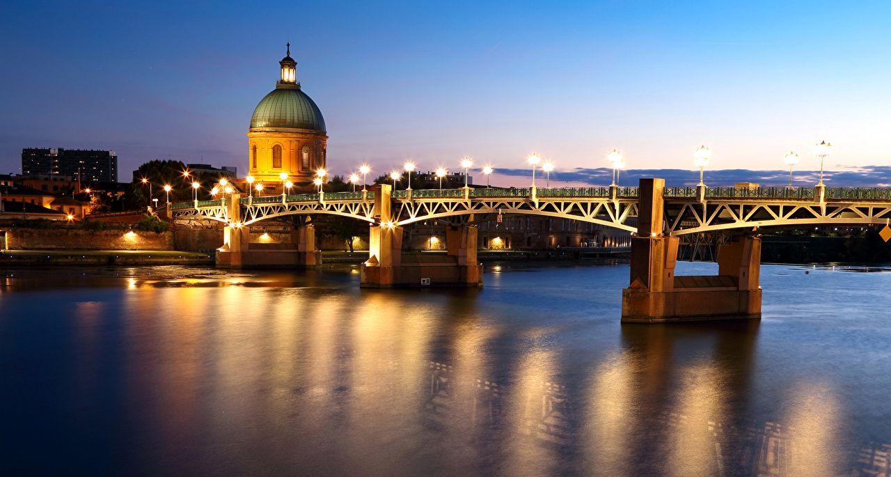 Picture France Toulouse Bridges Rivers Temples night time Street