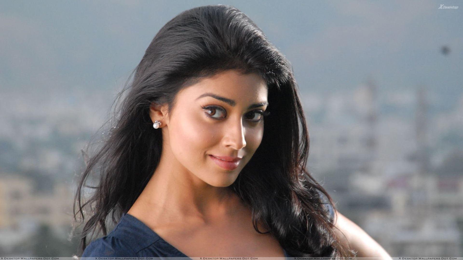 Shriya Saran Wallpaper, Photo & Image in HD