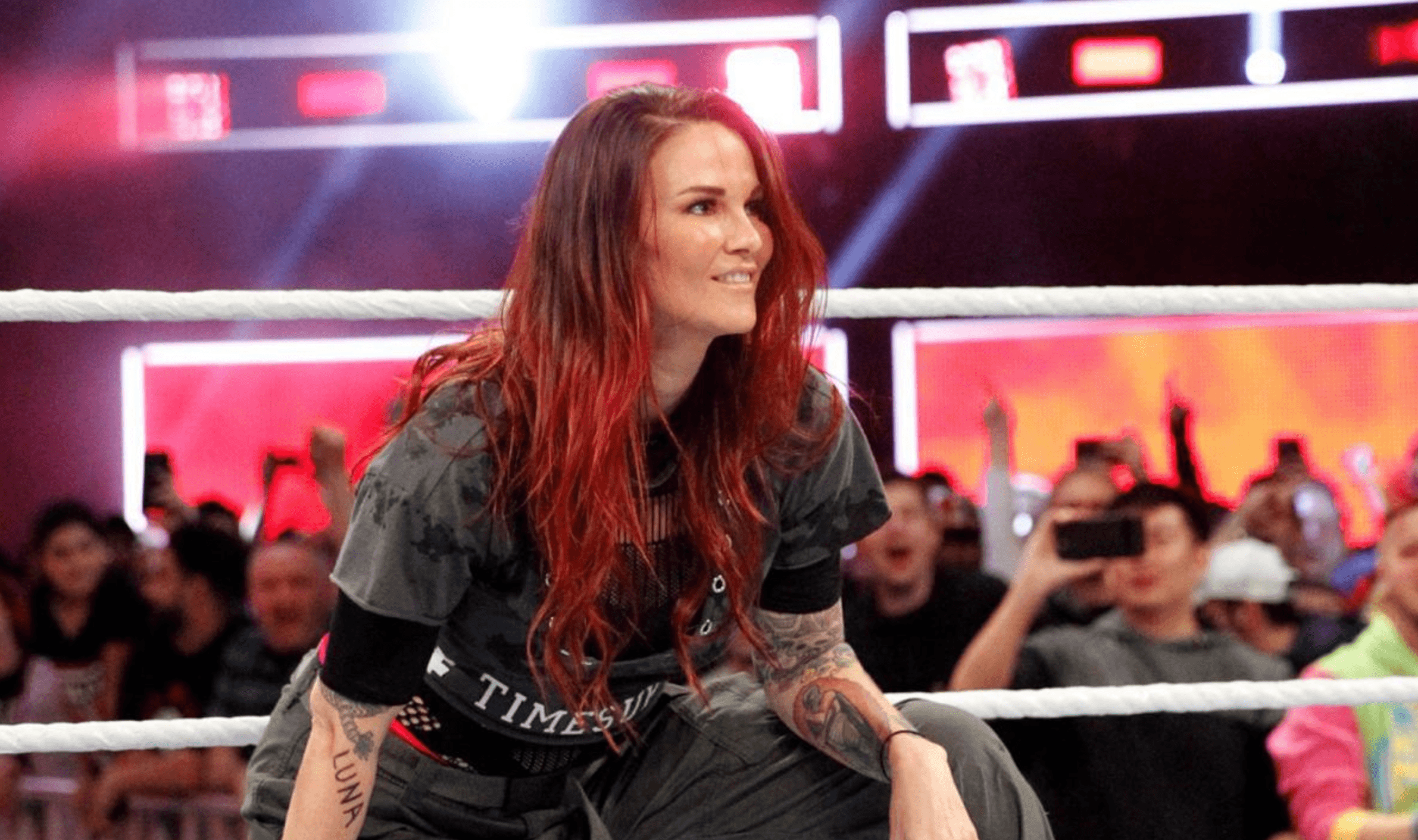 TOP WWE Wrestler Lita Hot Picture Image And Wallpaper