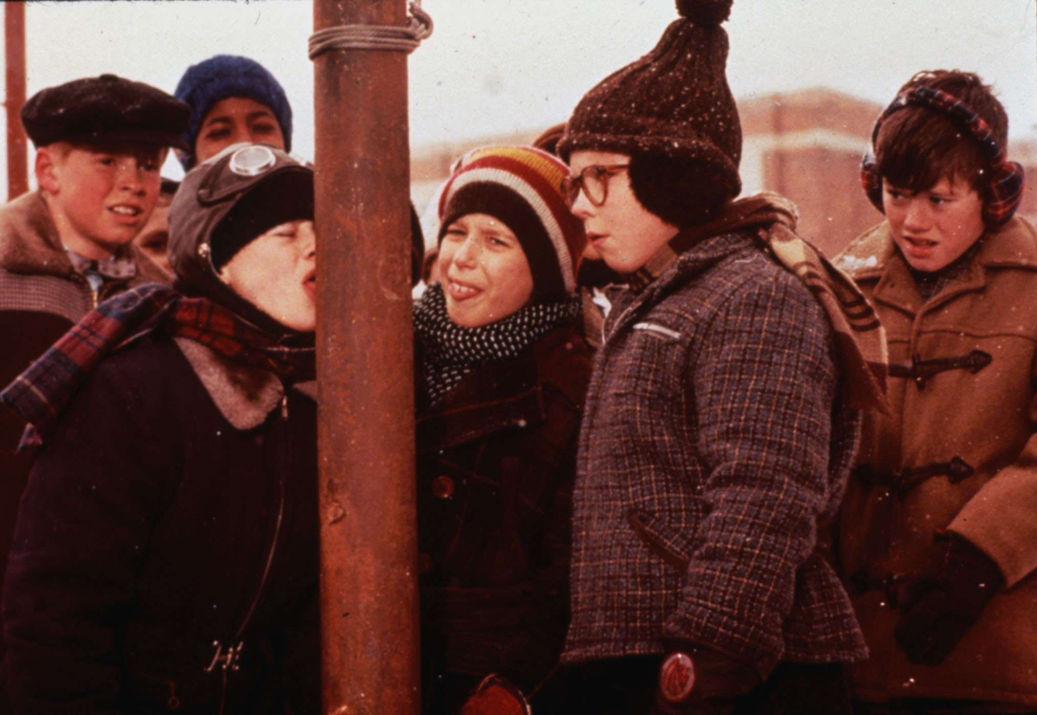 A Christmas Story HD Wallpaper and Background Image