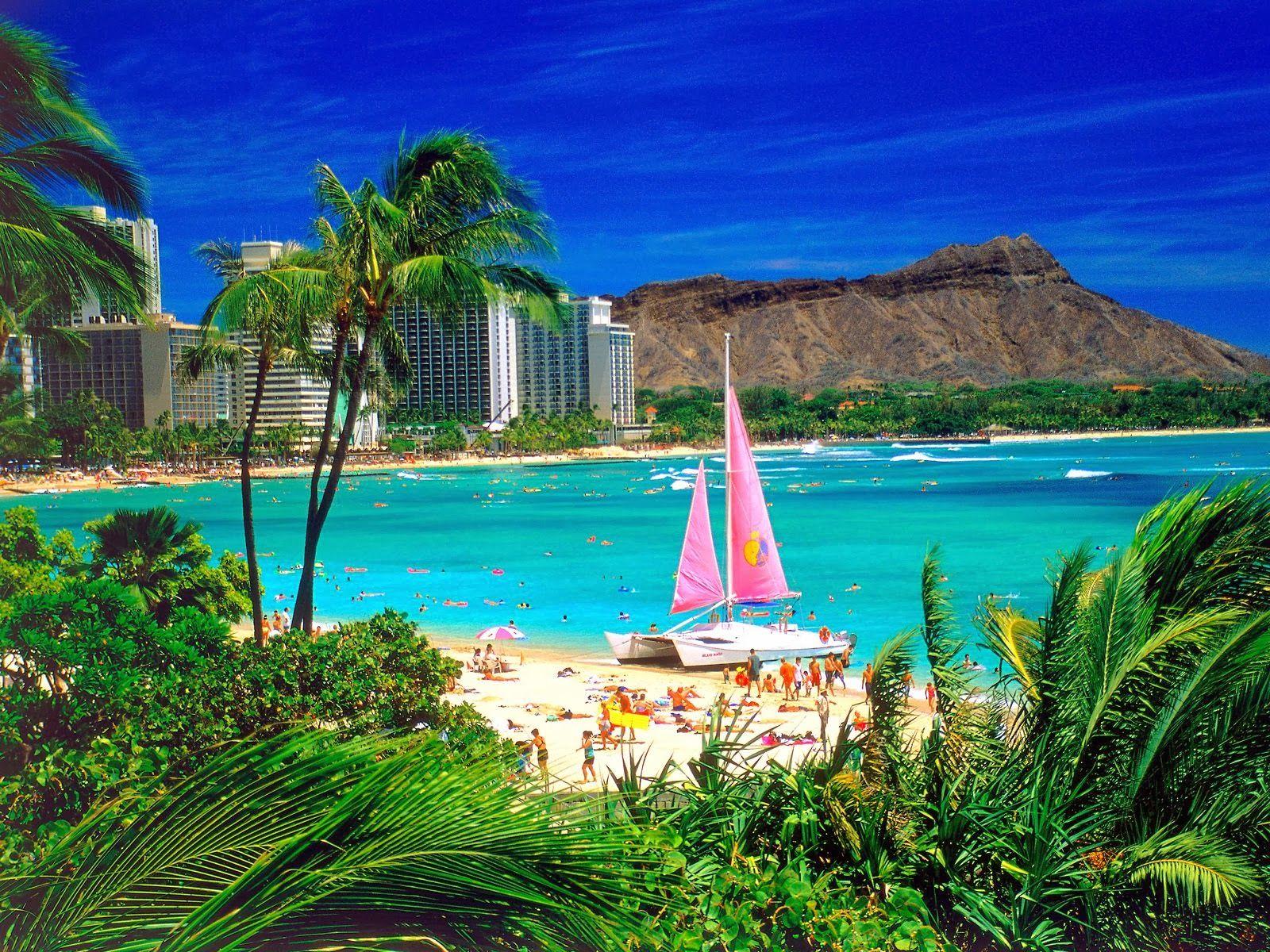 Hawaiian island view wallpaper