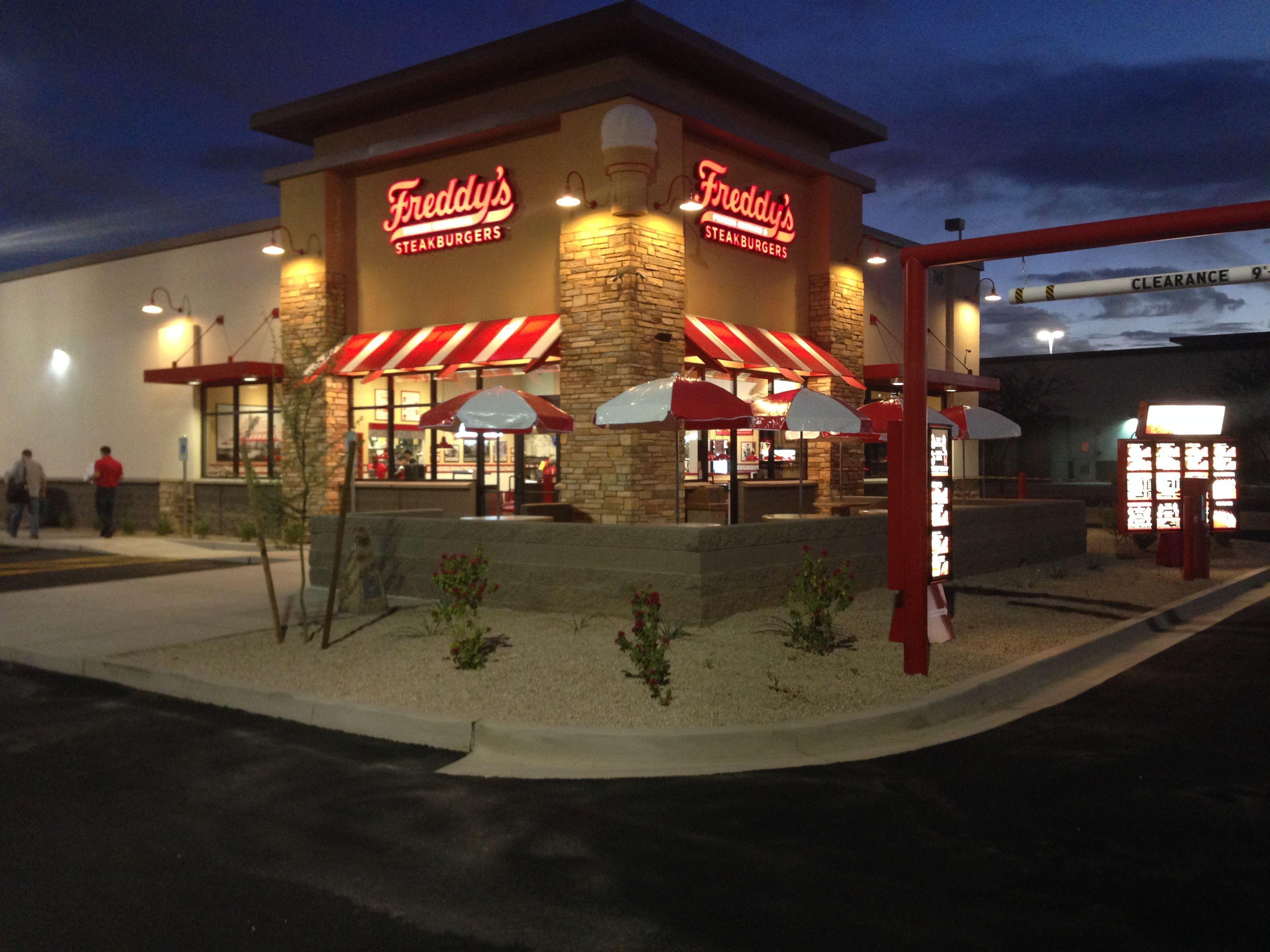 Freddy's Frozen Custard & Steakburgers 1746 W Hunt Hwy San Tan