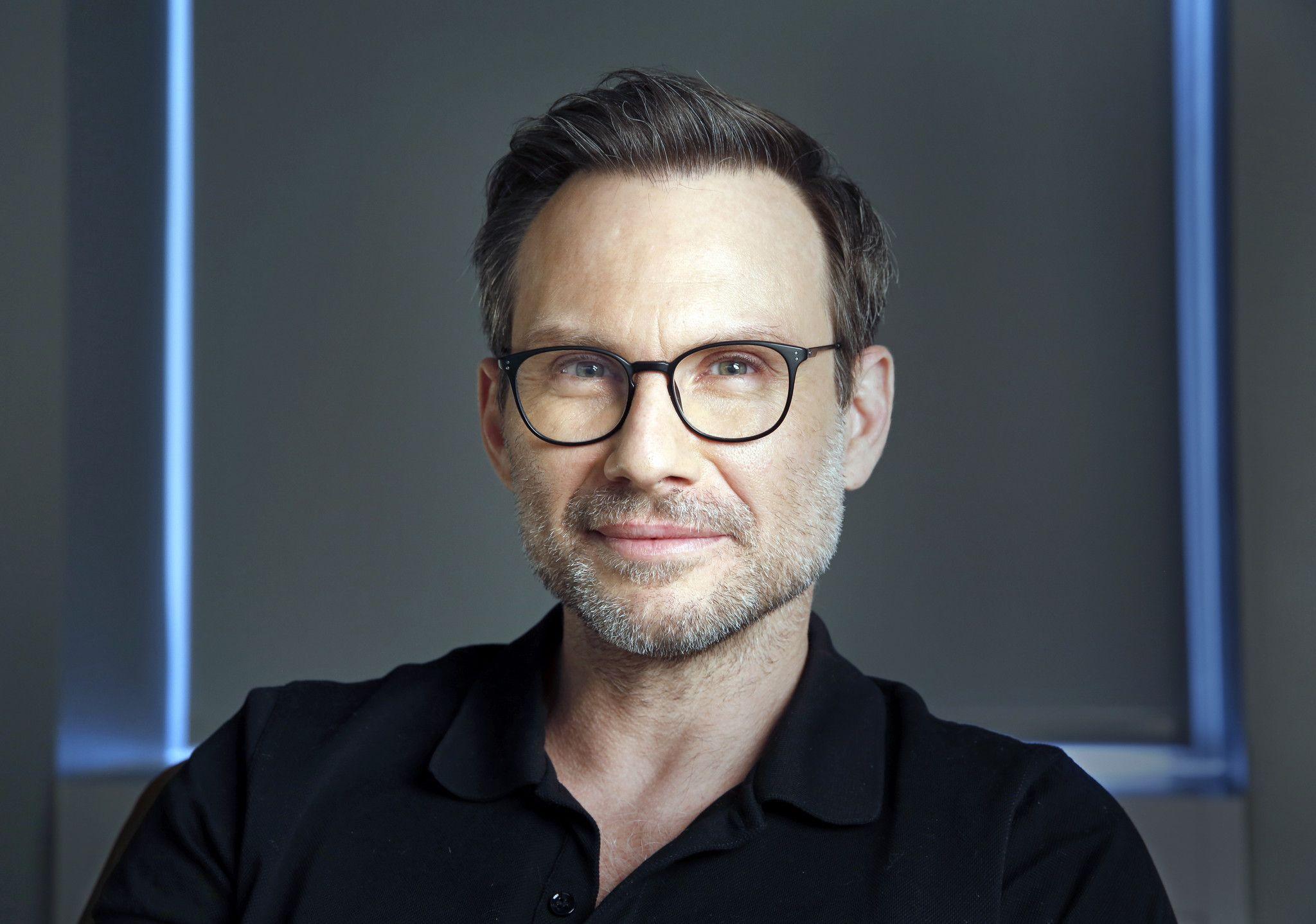 Mr. Robot's' Christian Slater hints at lots of 'chaotic energy'