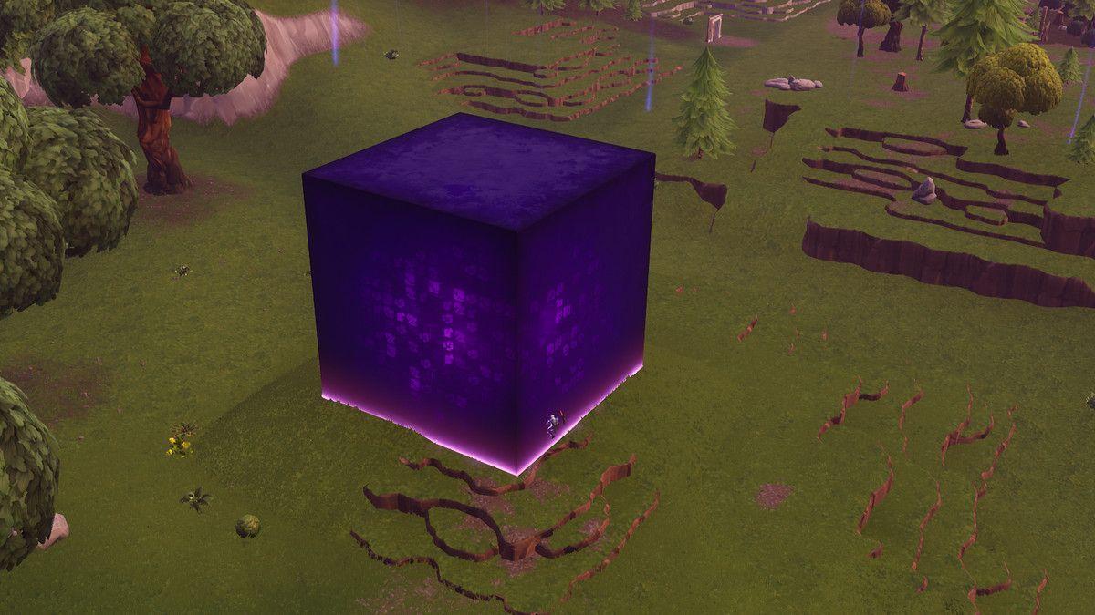 Fortnite's mysterious, giant cube continues to do weird things