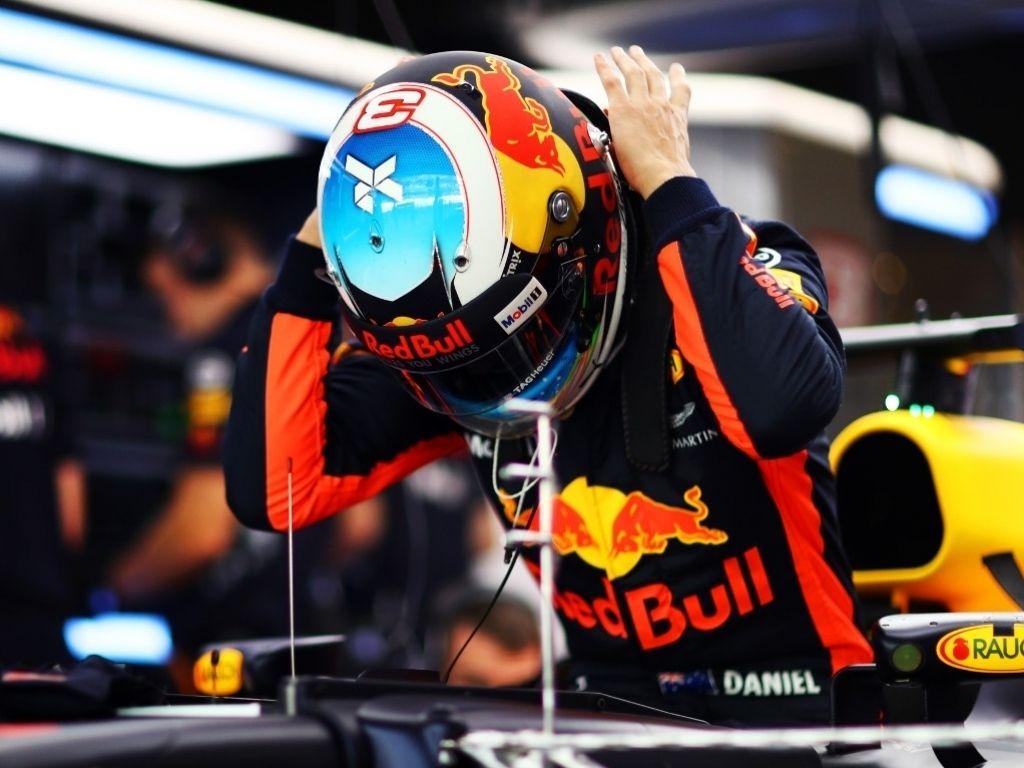 Ricciardo: Kimi should've outscored me long ago