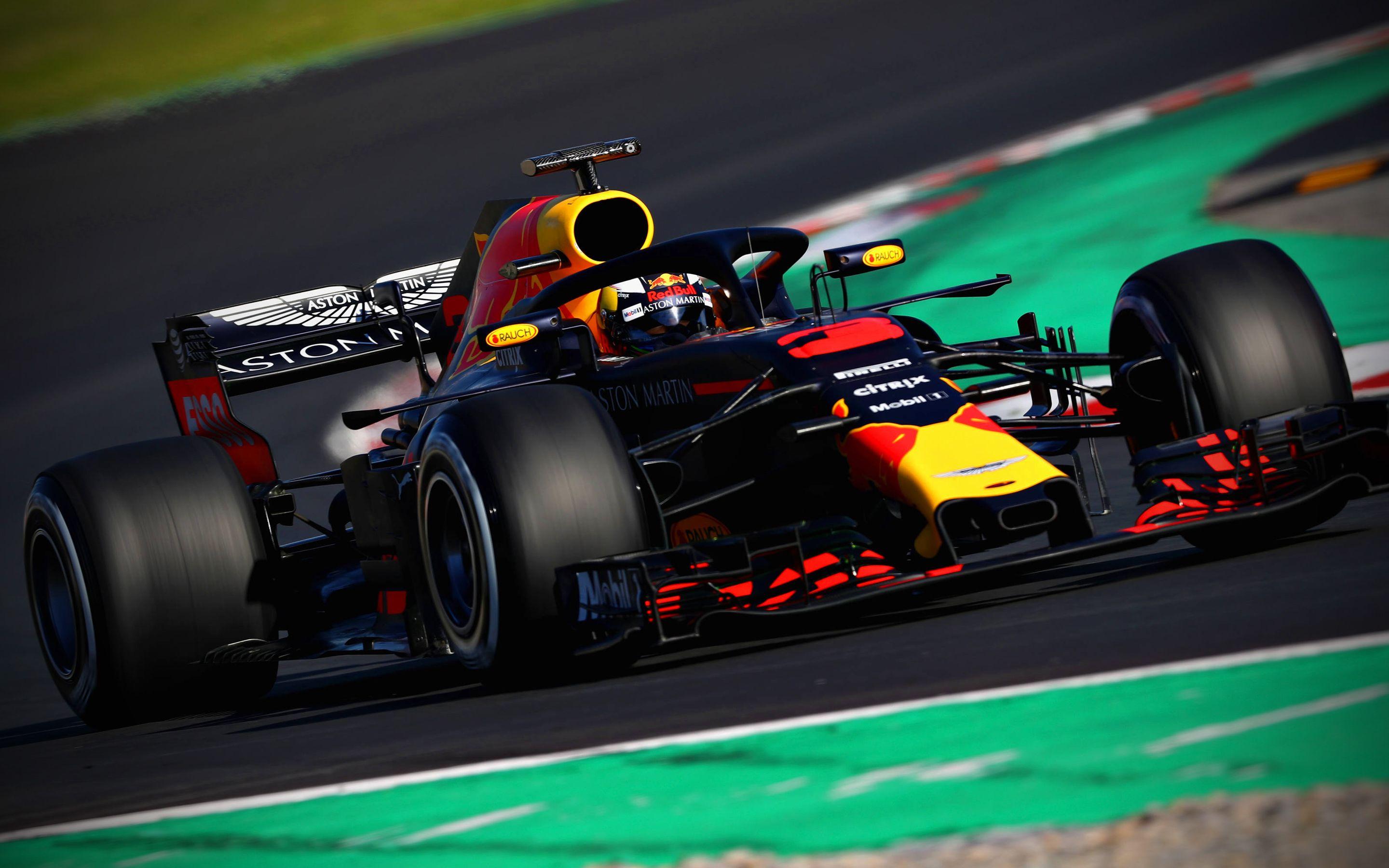 Download Wallpaper 4k, Daniel Ricciardo, Close Up, Raceway, 2018