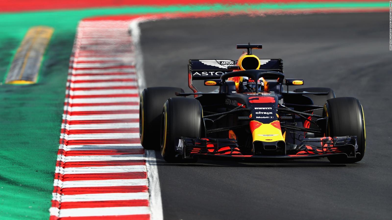Chinese GP: Daniel Ricciardo scores shock victory