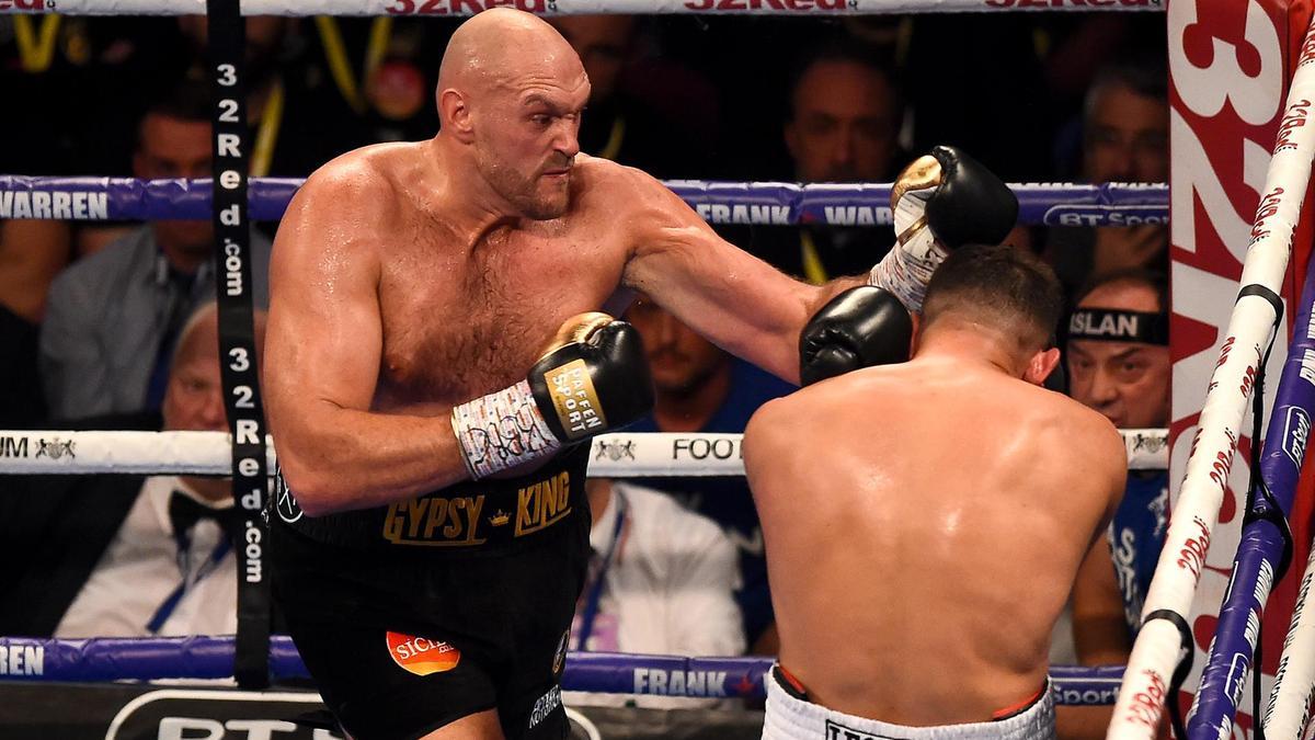 Former heavyweight champion Tyson Fury wins in boxing comeback