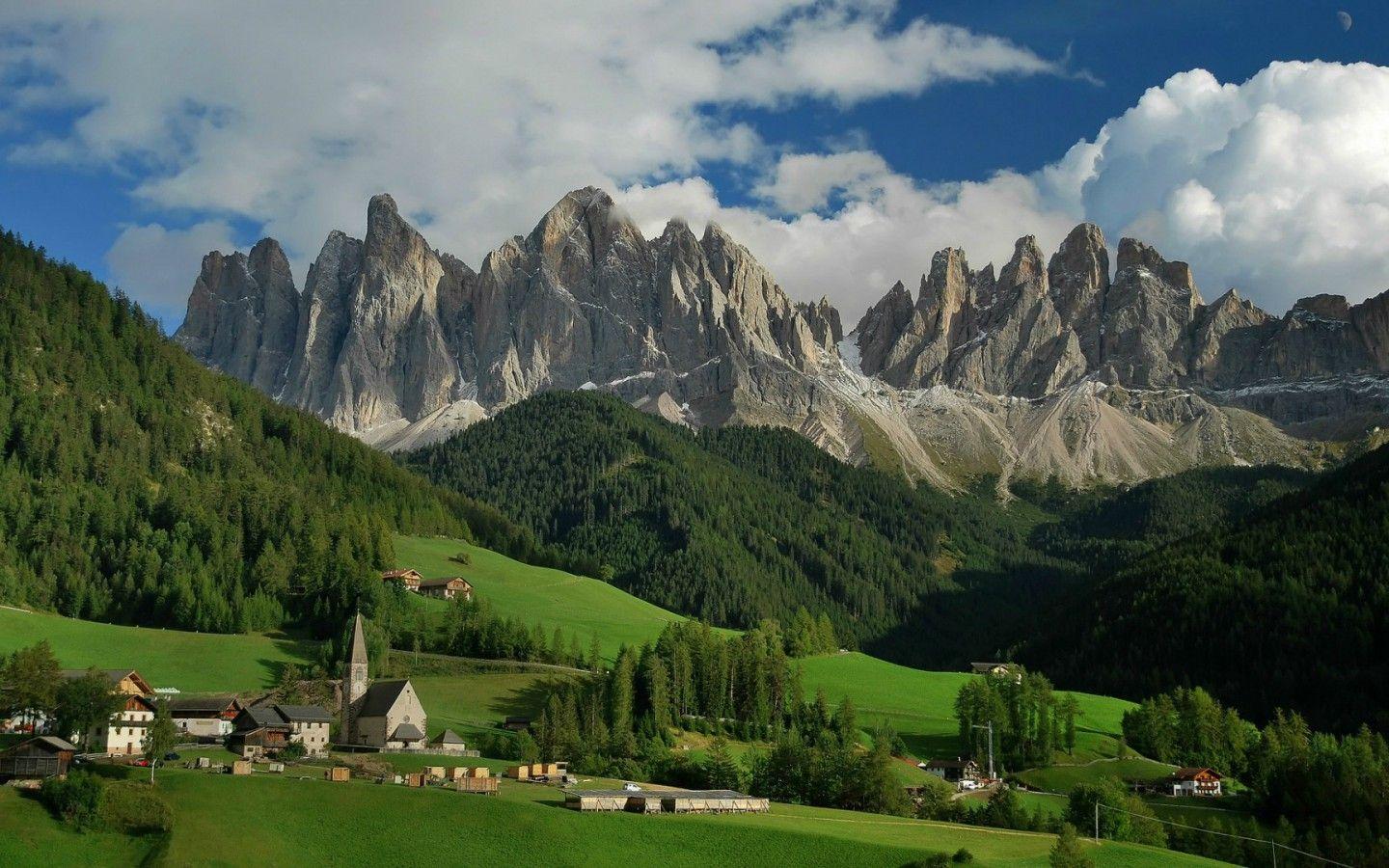 Descargar 1440x900 Las montañas Dolomitas, Italia fondo de pantalla