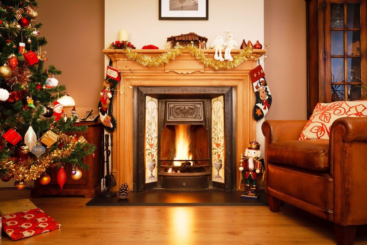 Christmas Fireplace Wallpaper High Quality