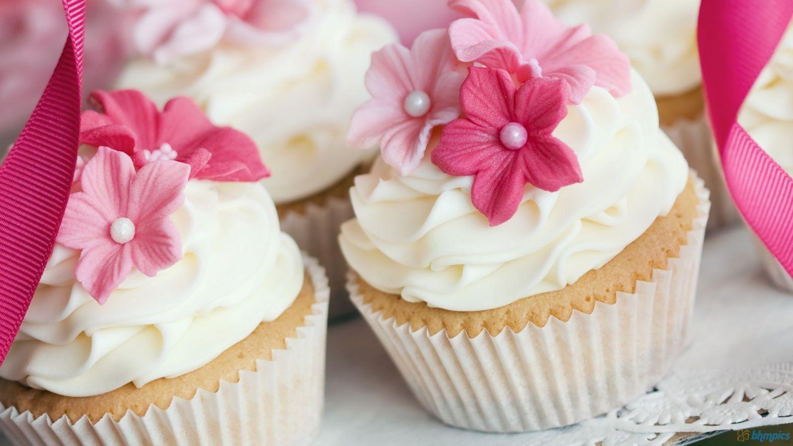Cupcakes image Pink Cupcakes ♥ HD wallpaper and background photo