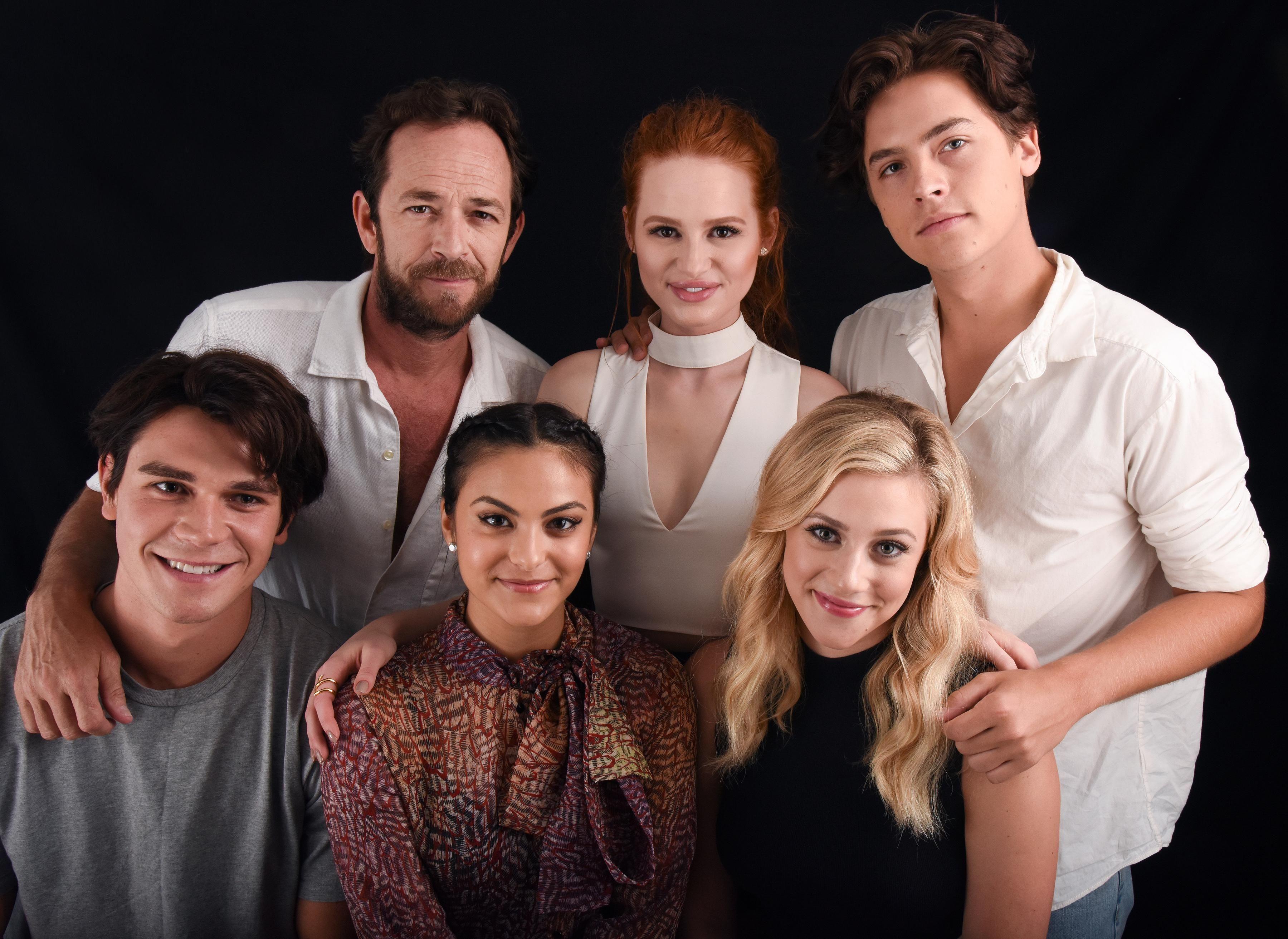Wallpaper Riverdale, Cheryl Blossom, Cole Sprouse, Veronica Lodge