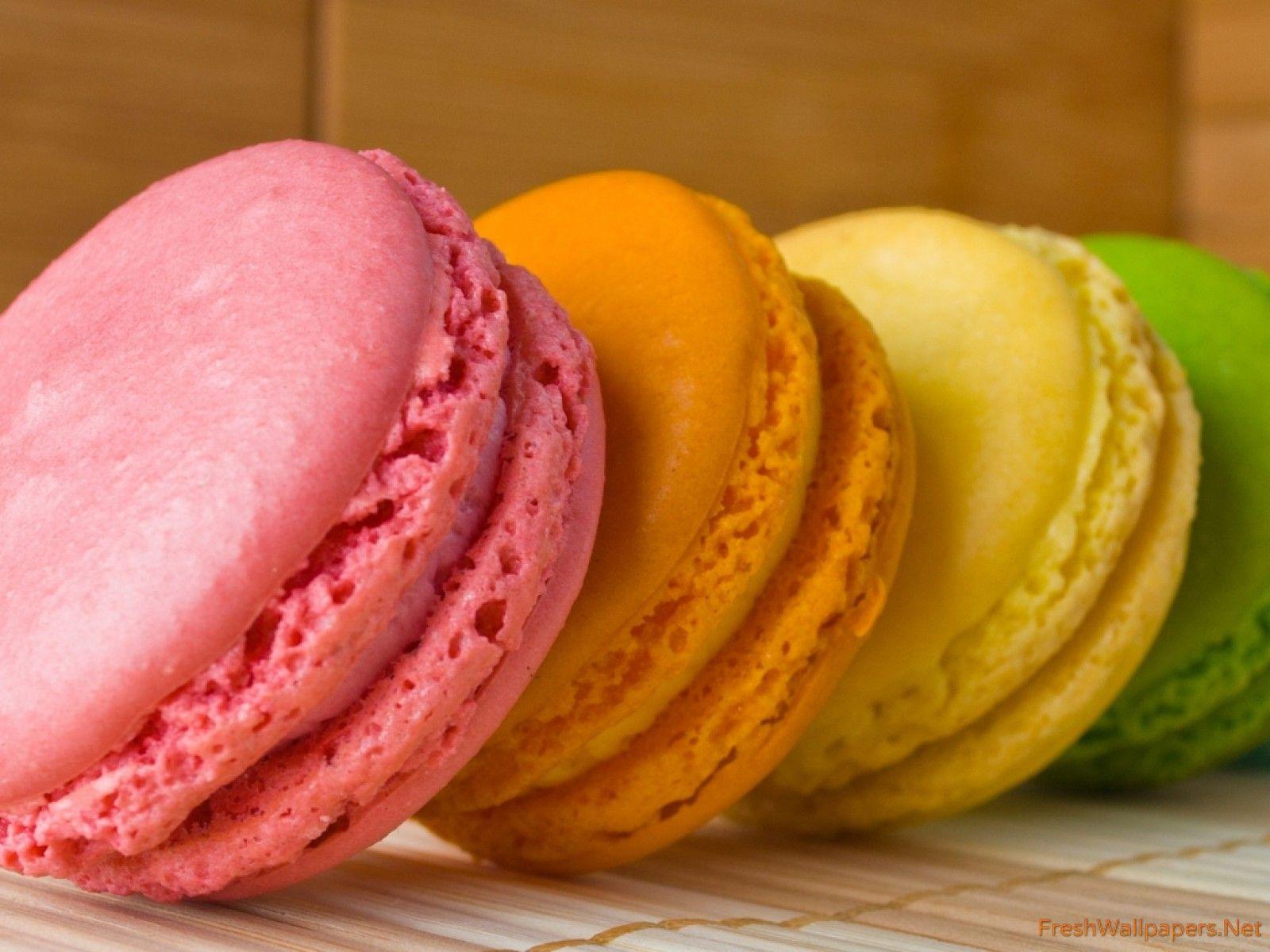 Colourful Macaroons wallpaper