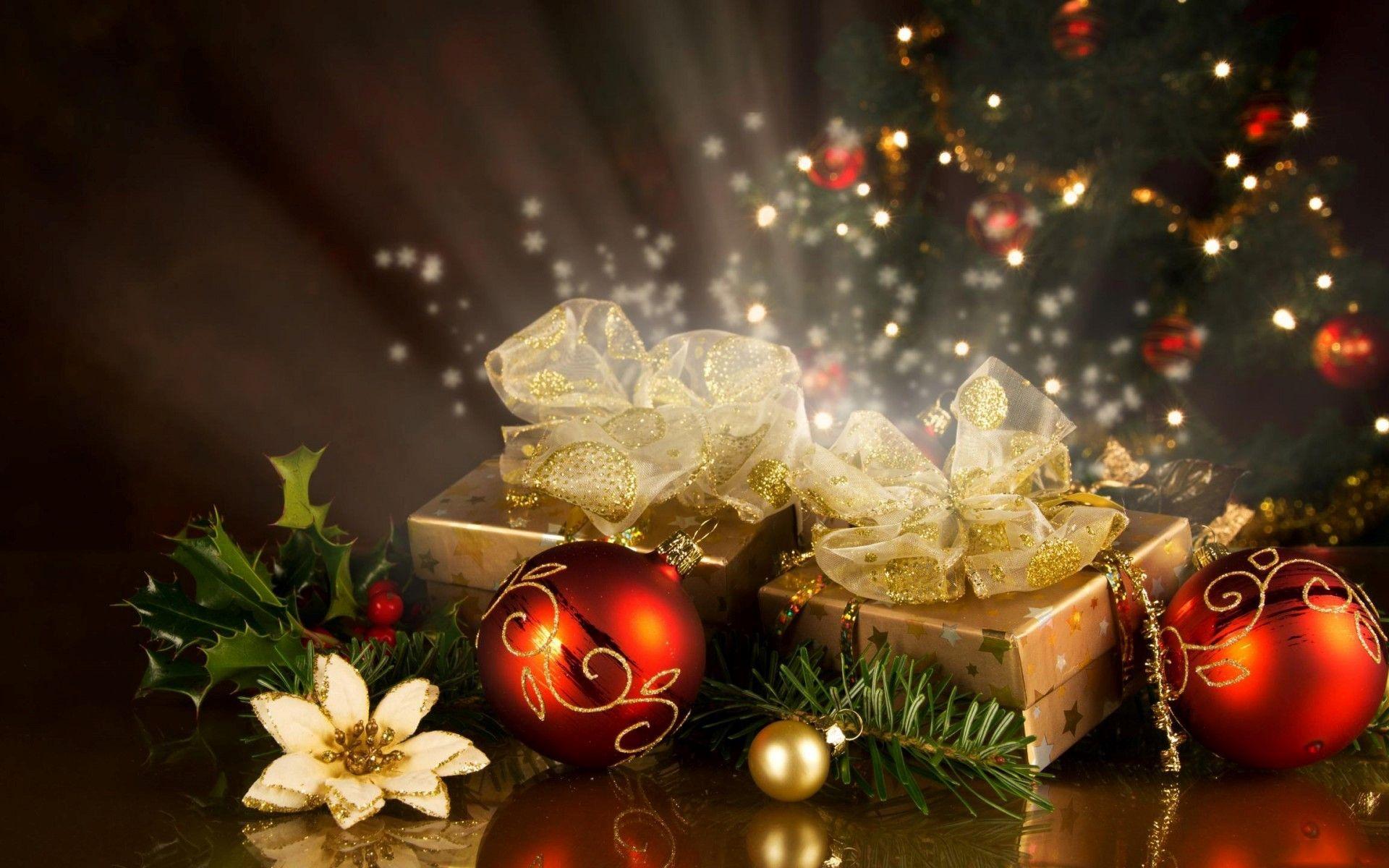 Christmas Gifts and Decoration Balls on 2013 Festival HD Wallpaper