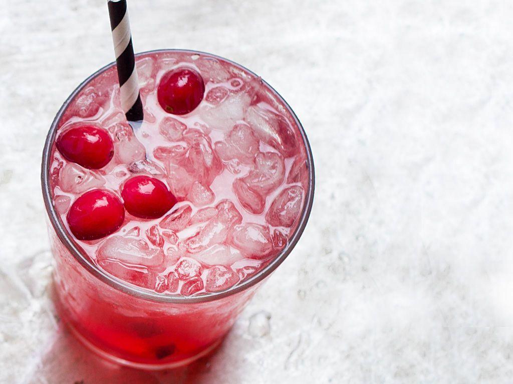 Cranberry Ginger Fizz Cocktail, With Or Without Alcohol. Food