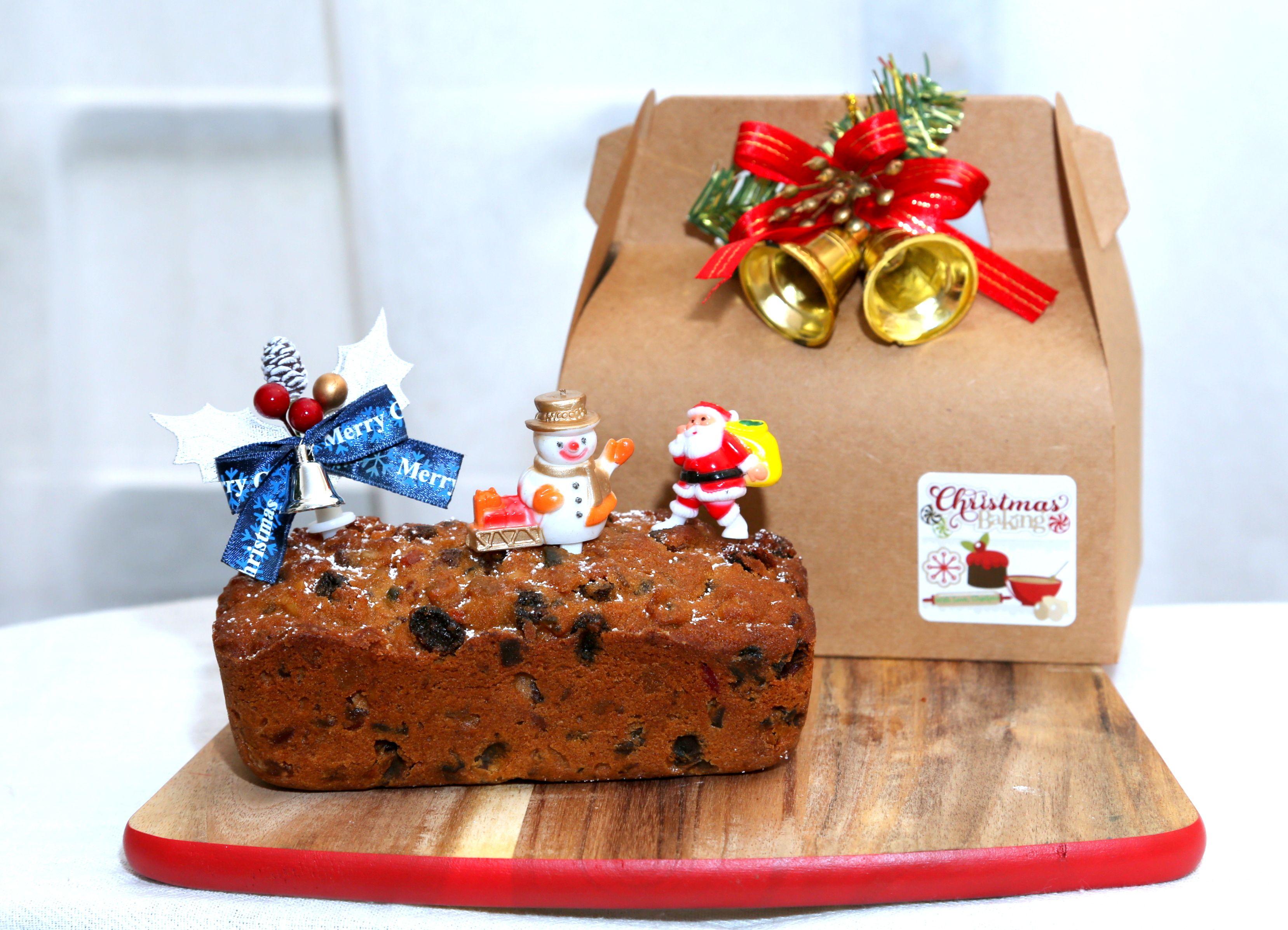 Amazon.com: Christmas Cake Box Set: Home & Kitchen