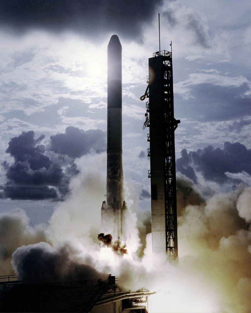 A History Of NASA Rocket Launches In 25 High Quality Photo
