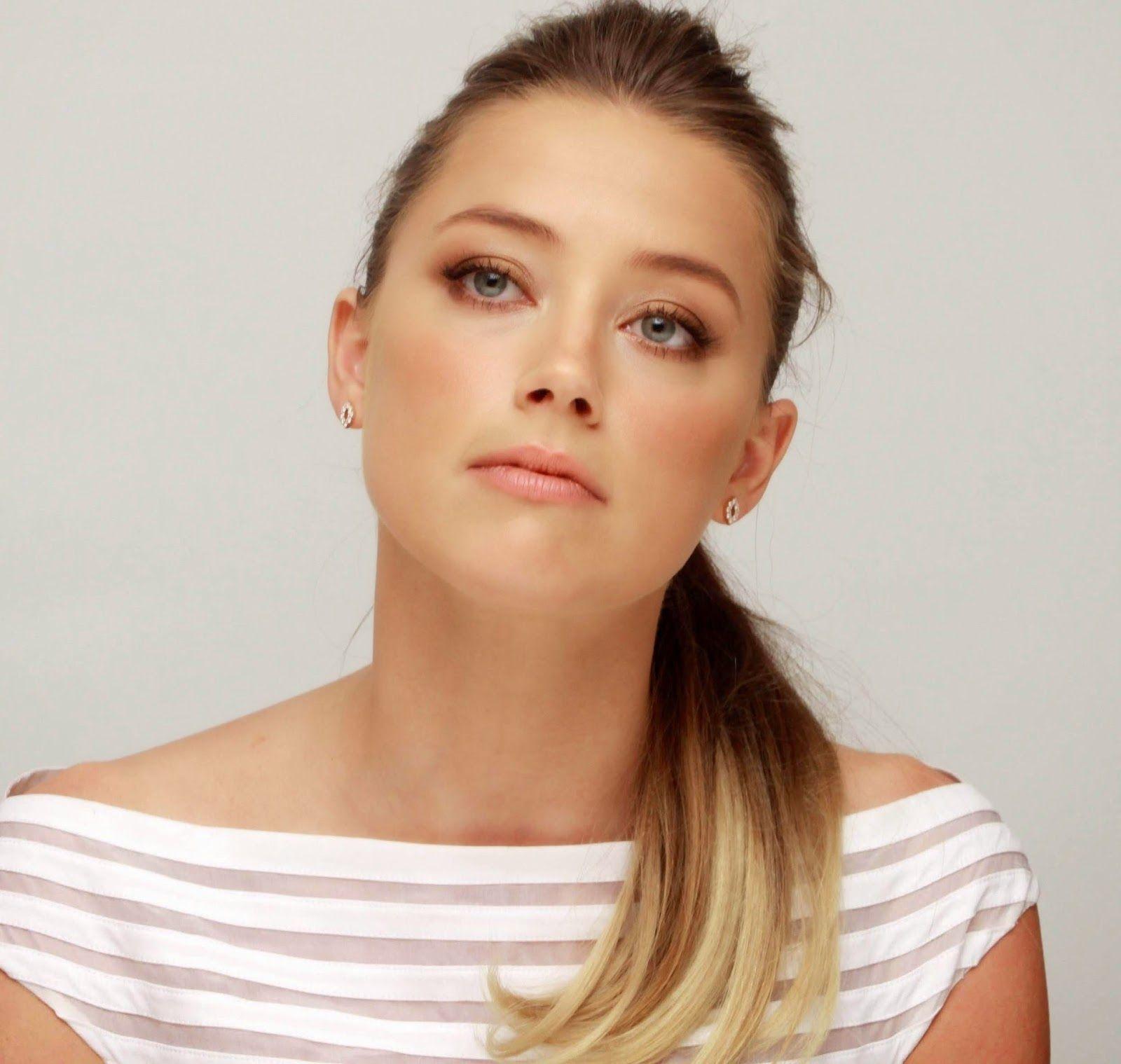 Hollywood Actress Wallpaper: Amber Heard HD Wallpaper