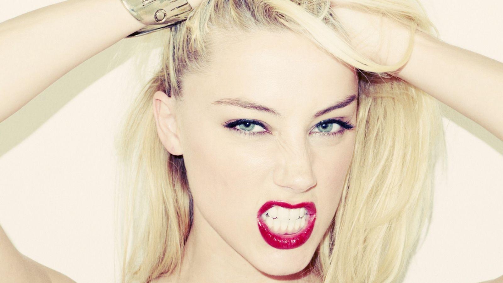 Download wallpaper 1600x900 amber heard, makeup, face, emotion, hair