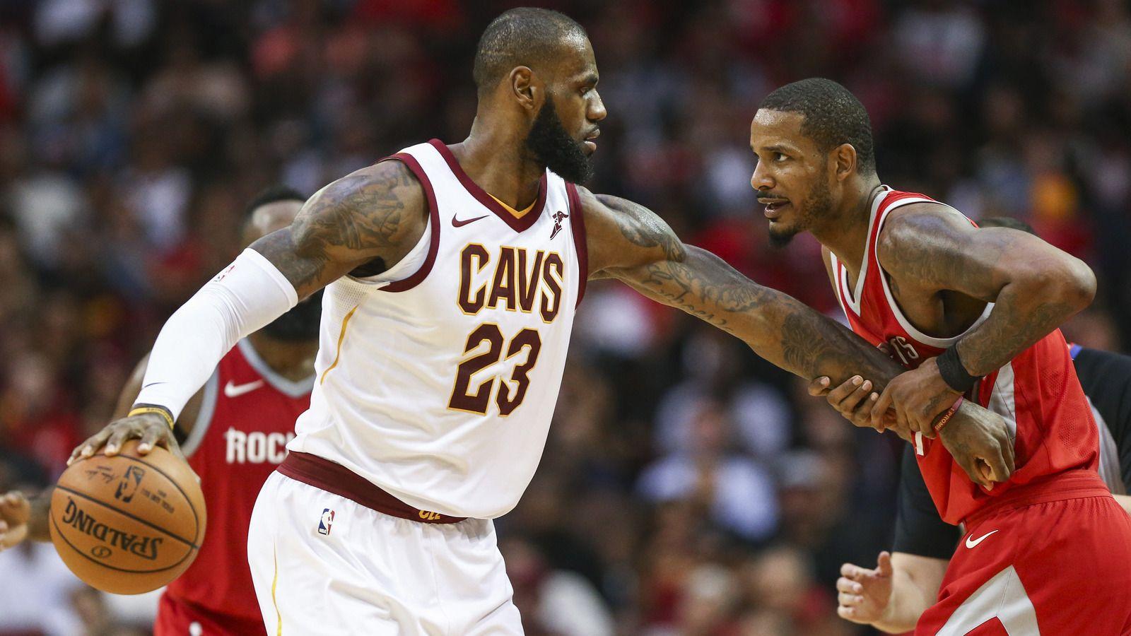 WATCH: LeBron James absolutely embarrasses Trevor Ariza