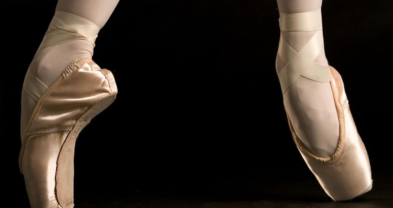 Dance in Ballet Pointe Shoes