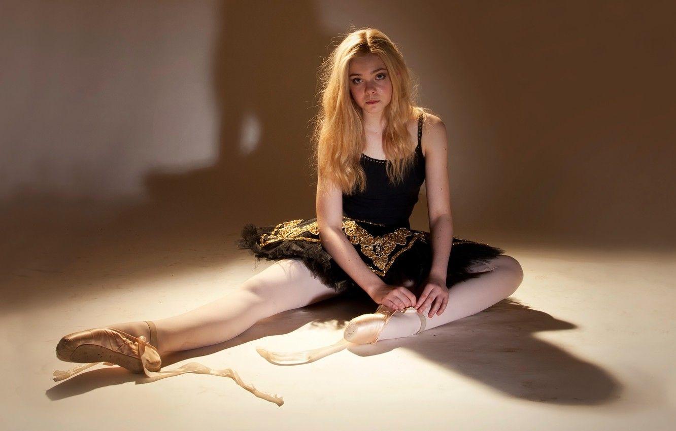 Wallpaper ballerina, photohoot, Pointe shoes, Elle Fanning image