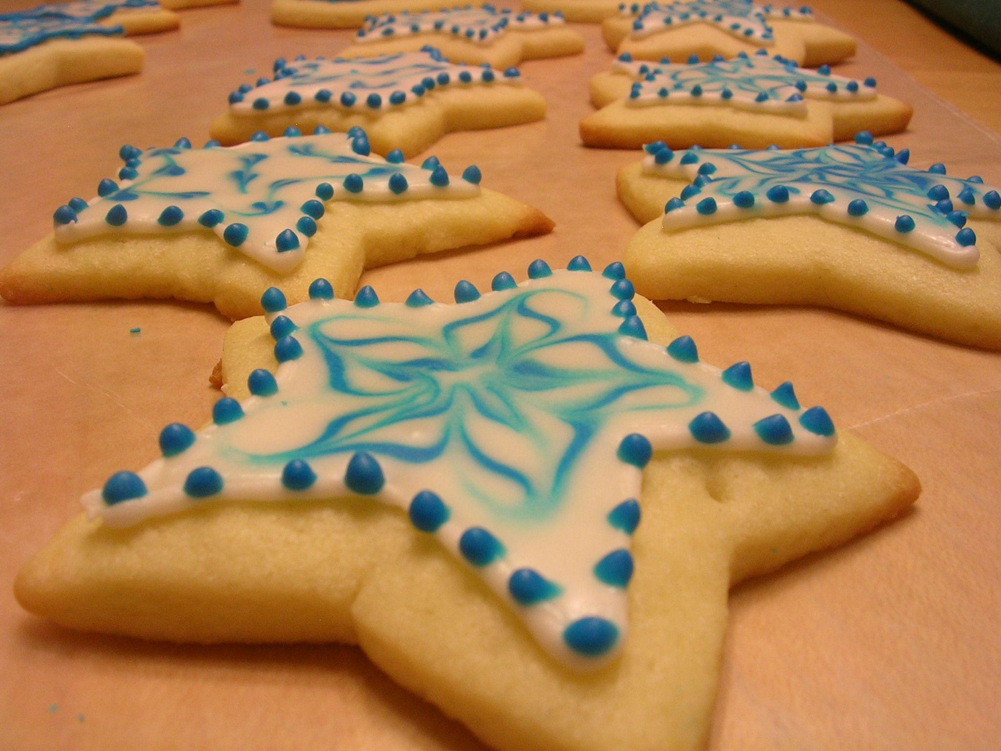 Sugar Cookies with Royal Icing. The Big Bake Theory