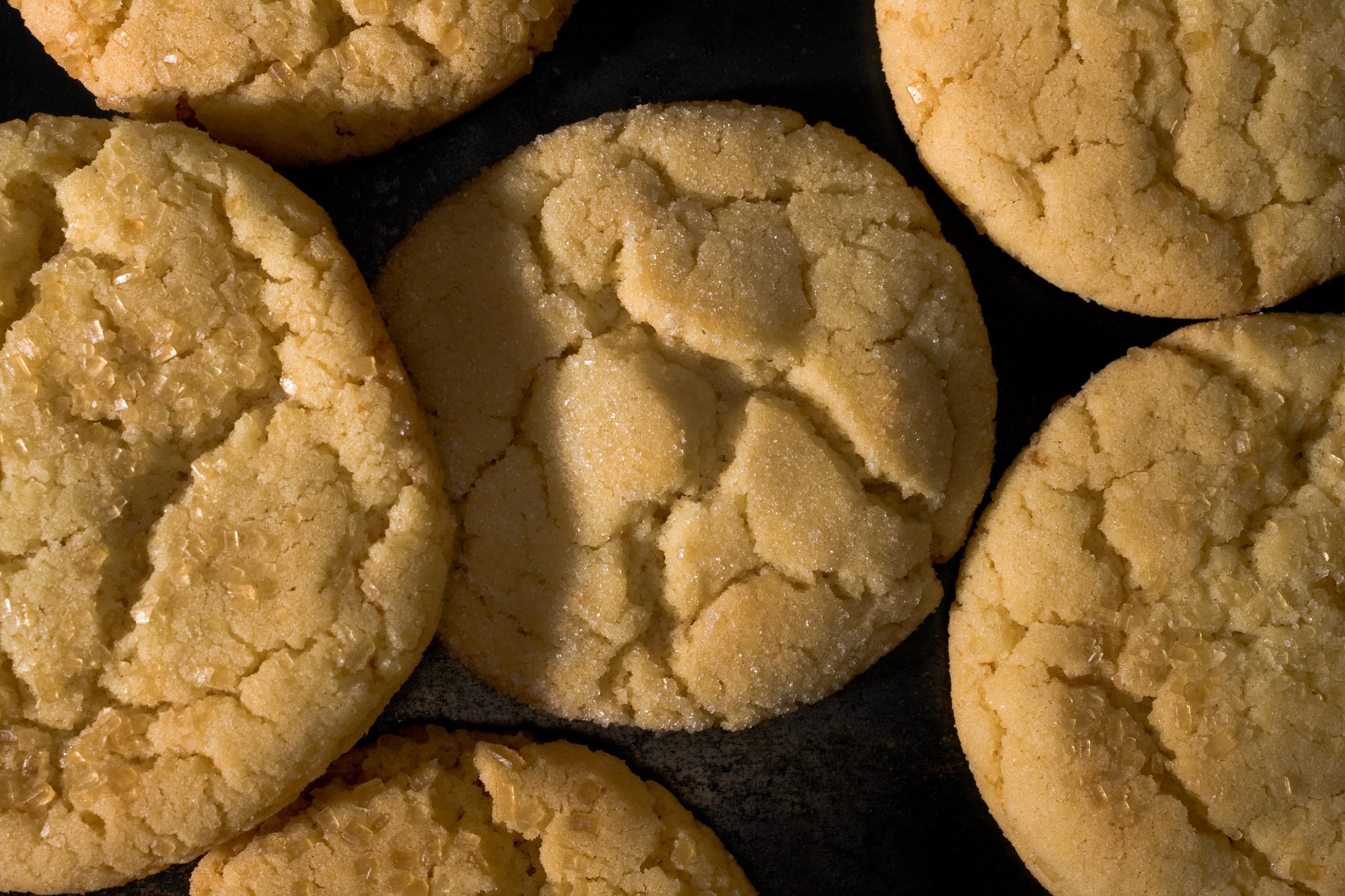 Crackly Sugar Cookies Recipe