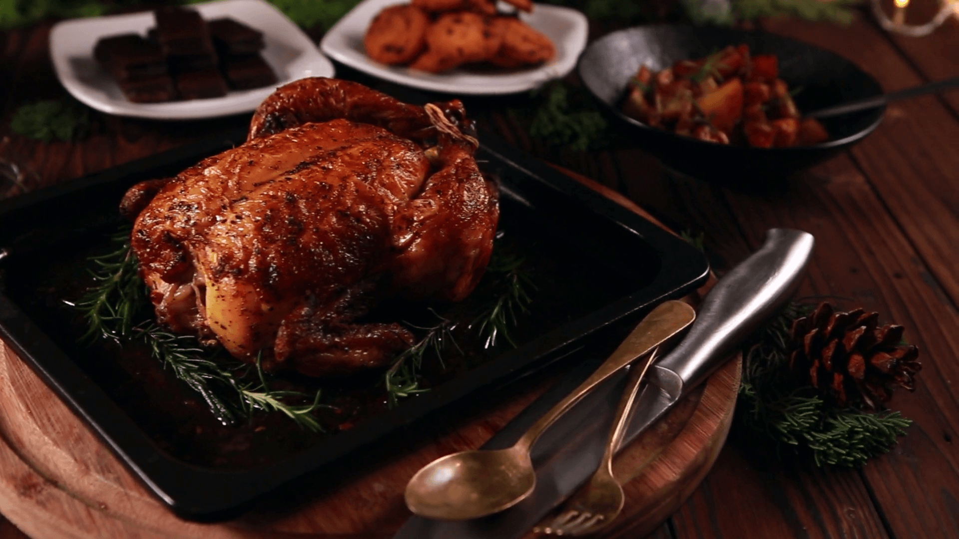 Christmas and new year's eve dinner: roasted whole chicken / turkey