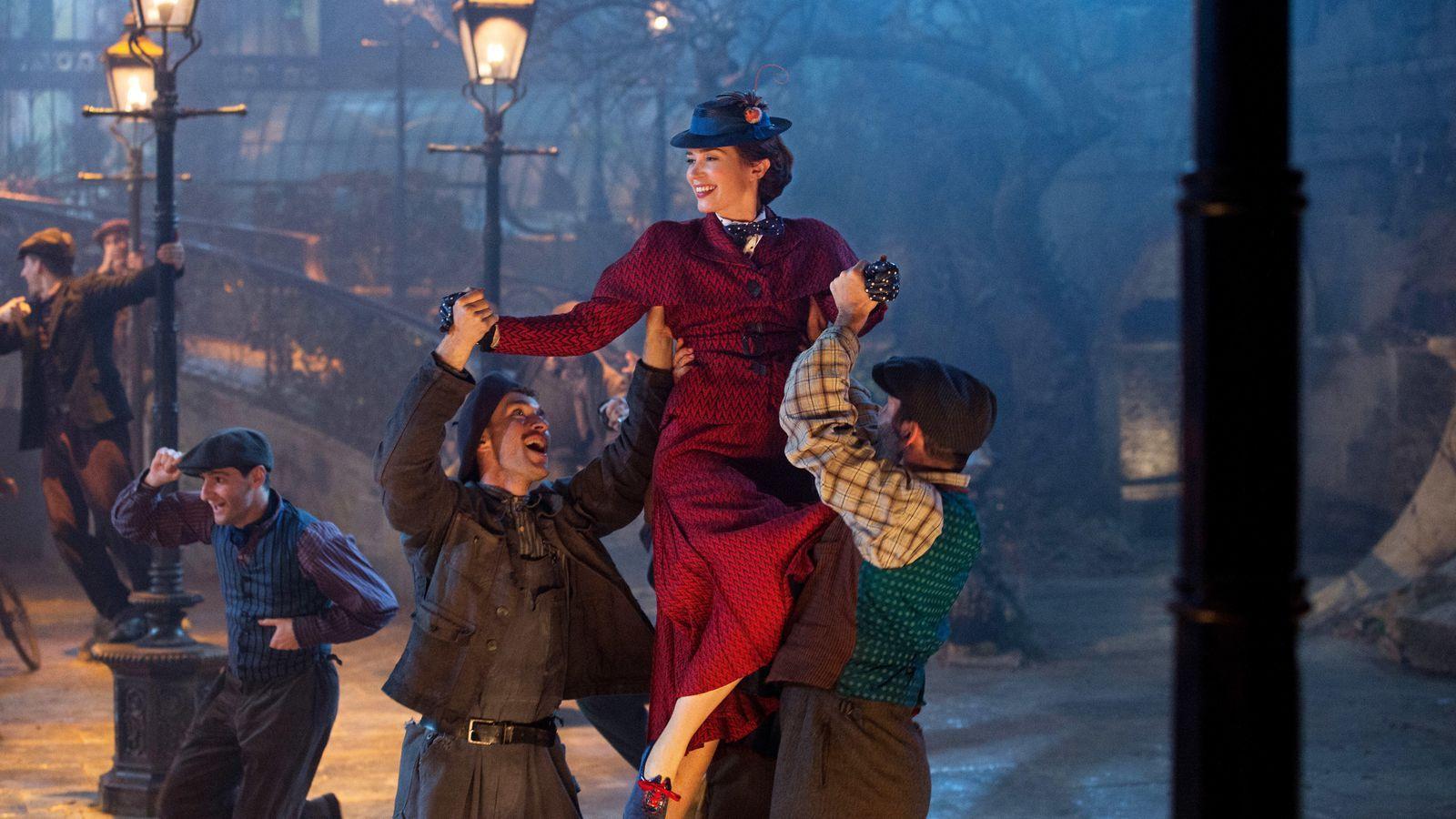 Mary Poppins Returns Review: A Supercali Sequel With Carpet Bags