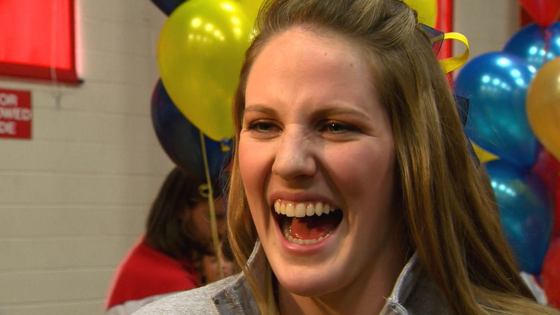 Missy Franklin Signs with Cal