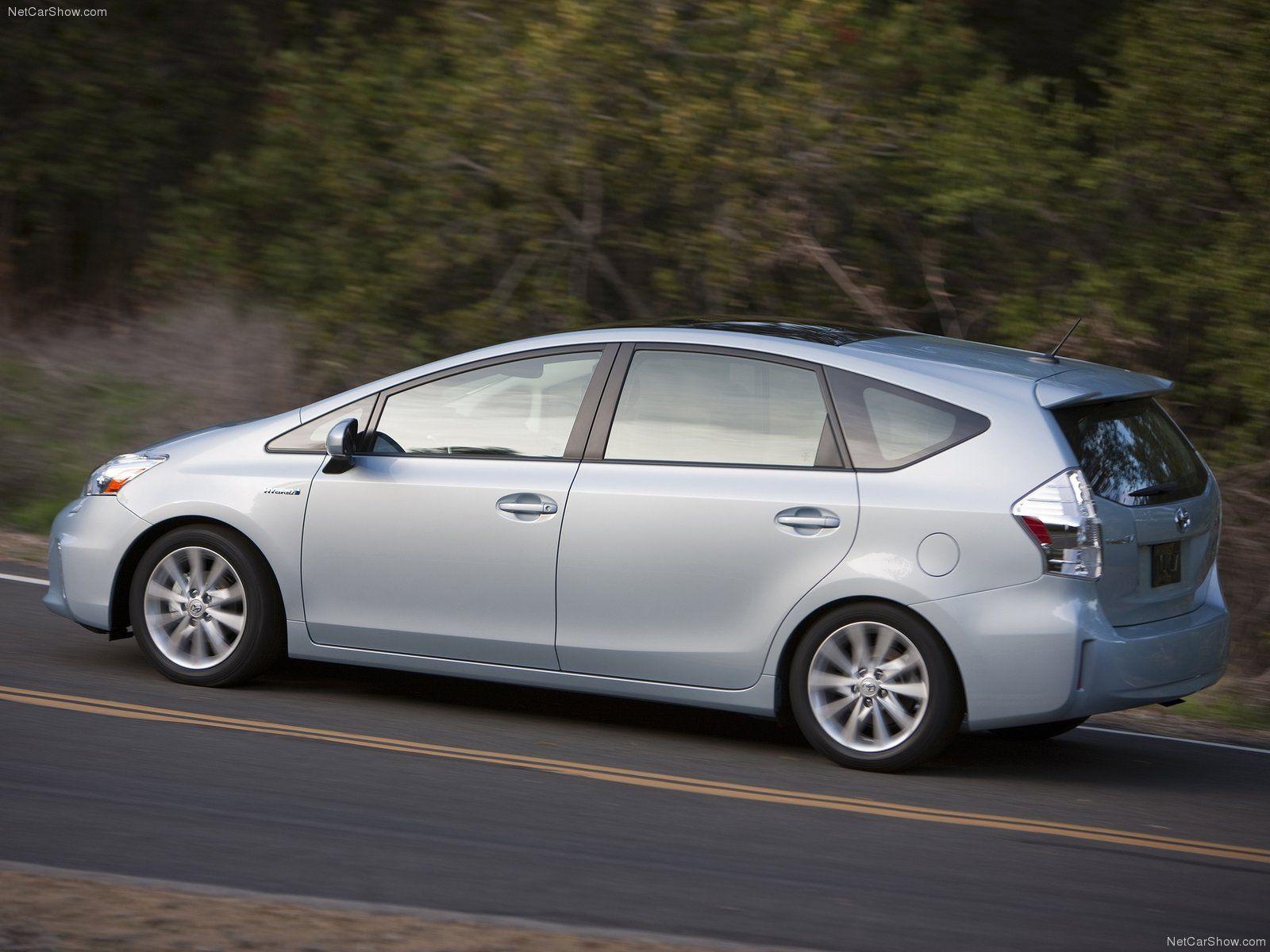 Toyota Prius V picture. Toyota photo gallery
