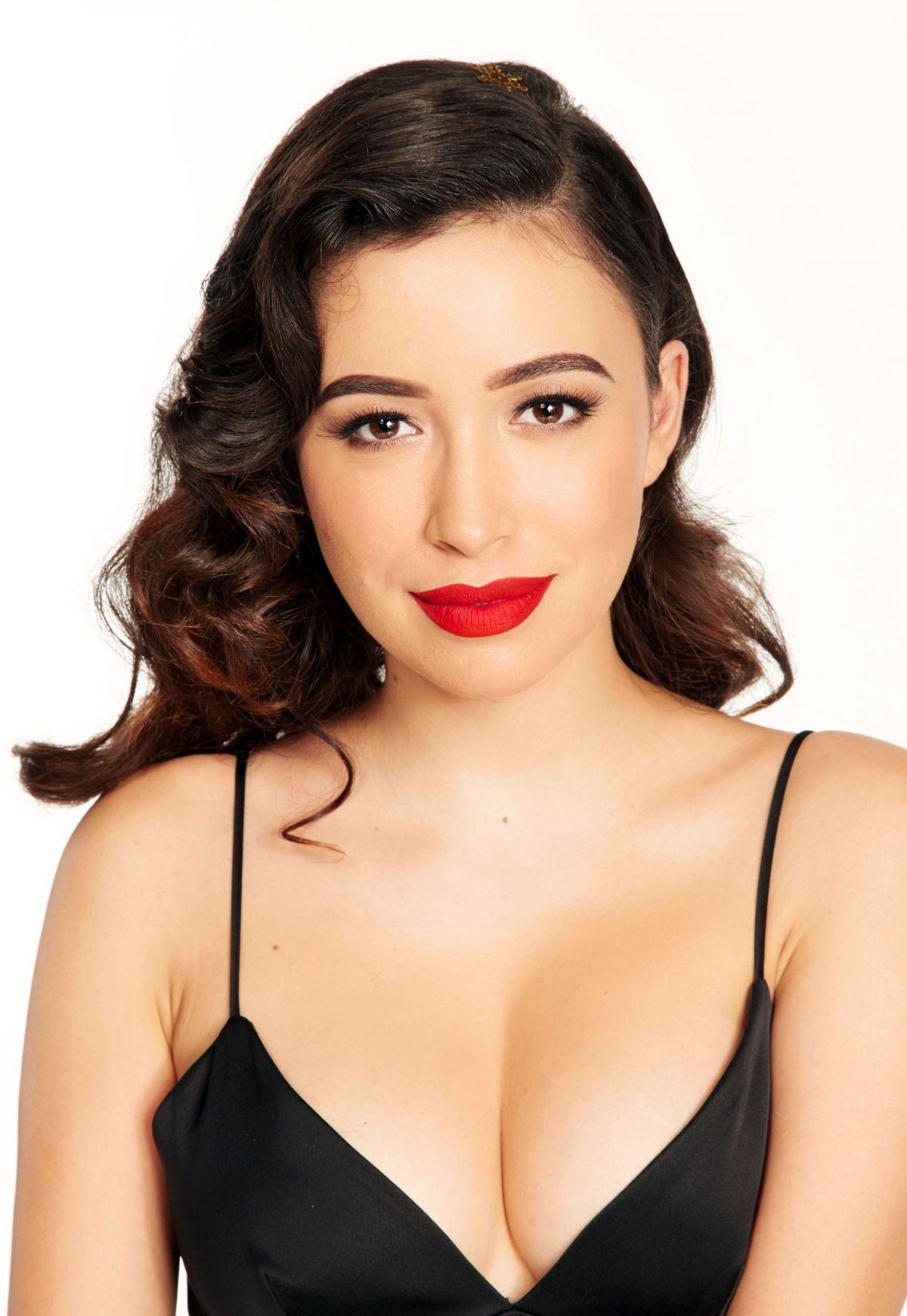 Hottest Christian Serratos Picture Will Make You Hot under
