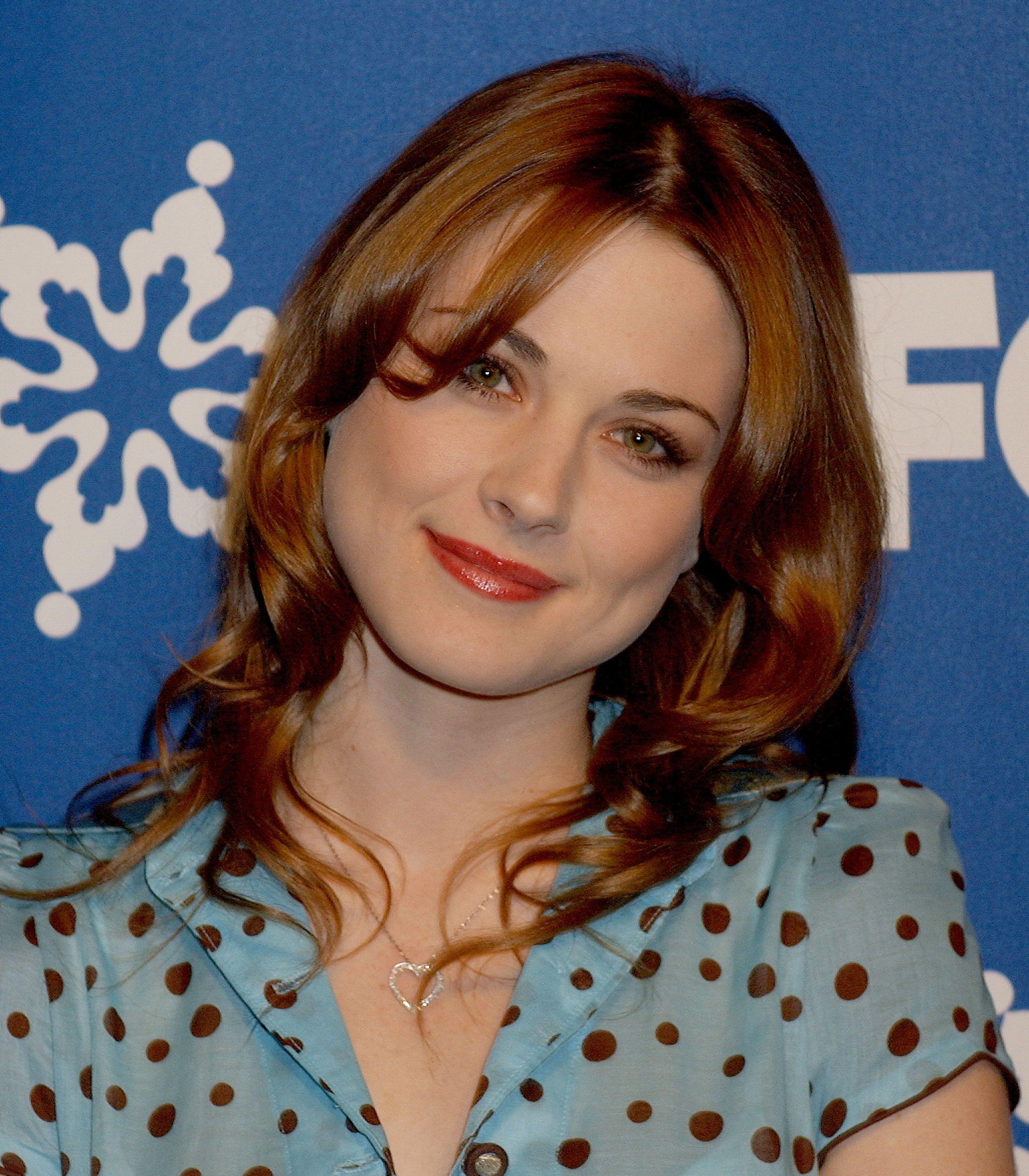 Alexandra Breckenridge Wallpapers - Wallpaper Cave