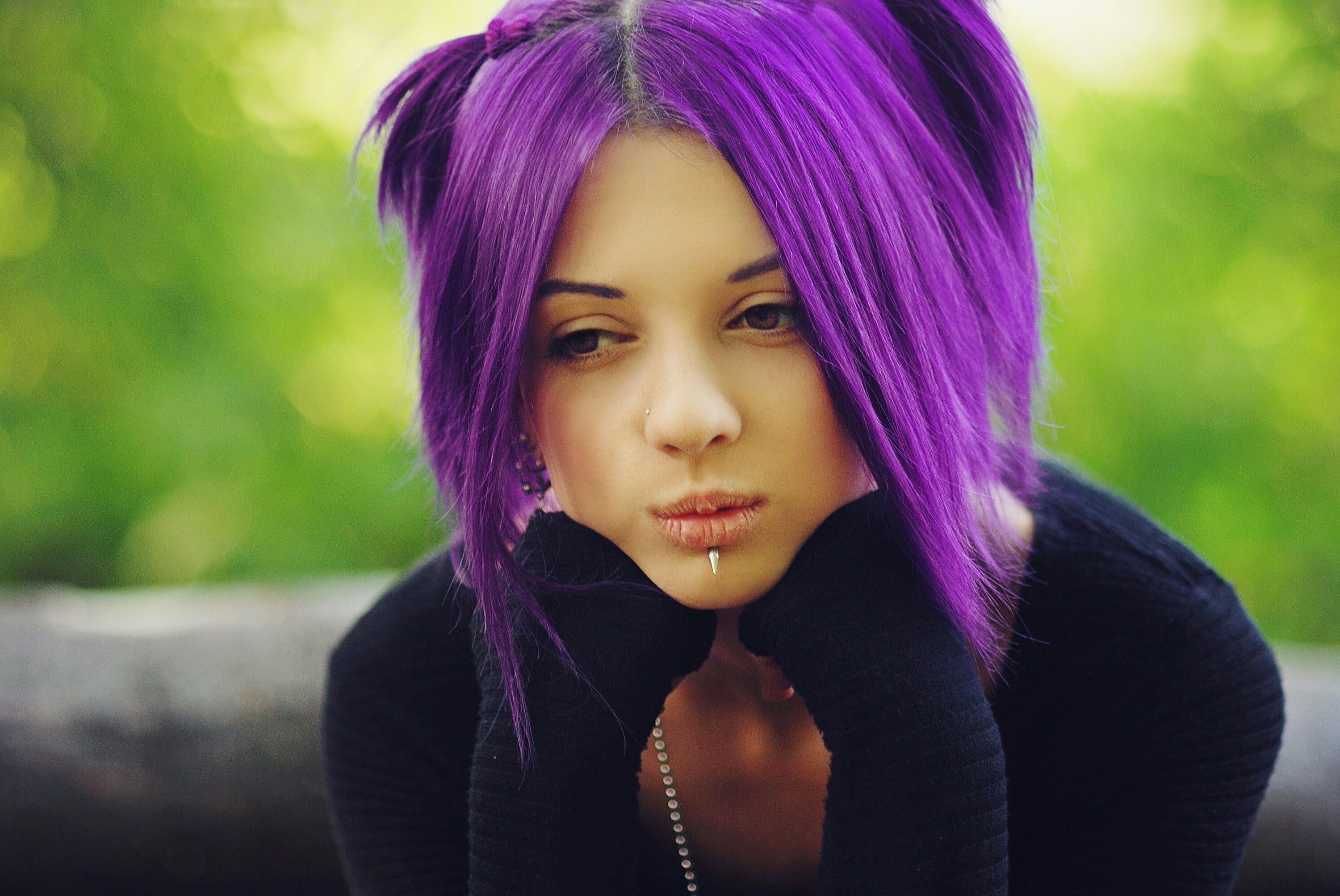 Photo of woman wing purple colored hair HD wallpaper